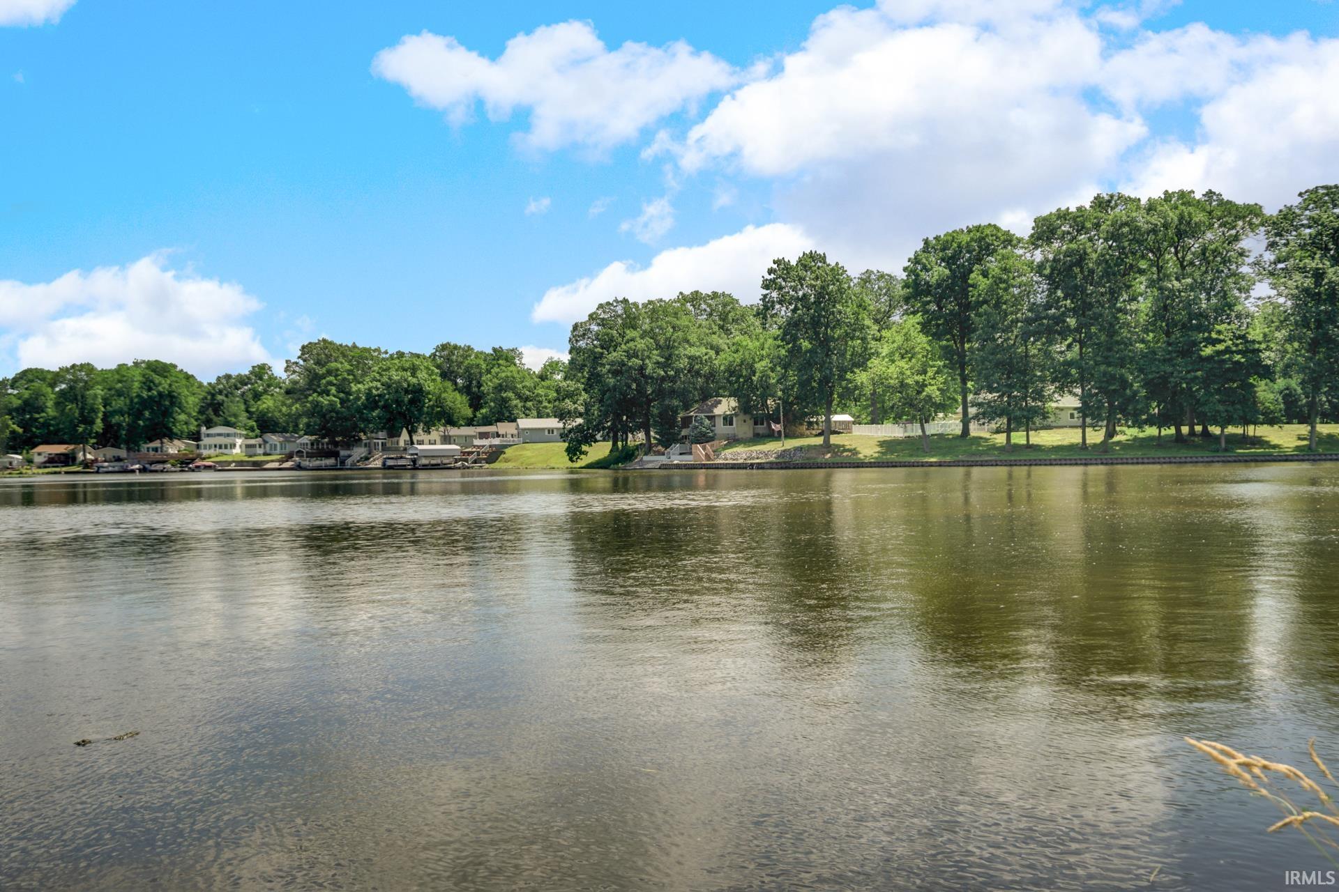 7816 N Sparrow Court