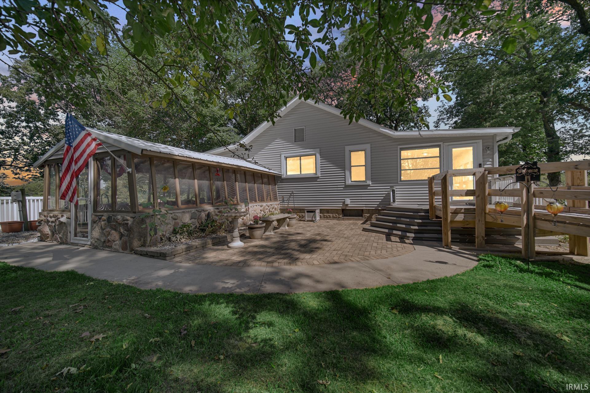 7816 N Sparrow Court