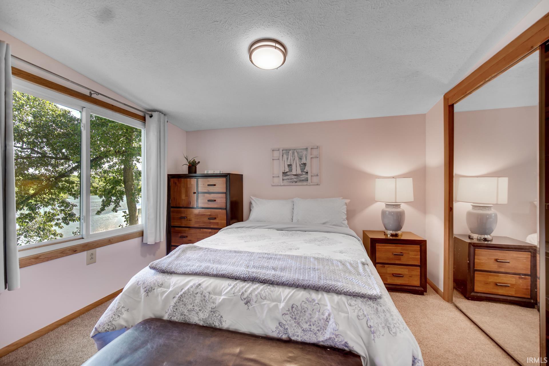 7816 N Sparrow Court