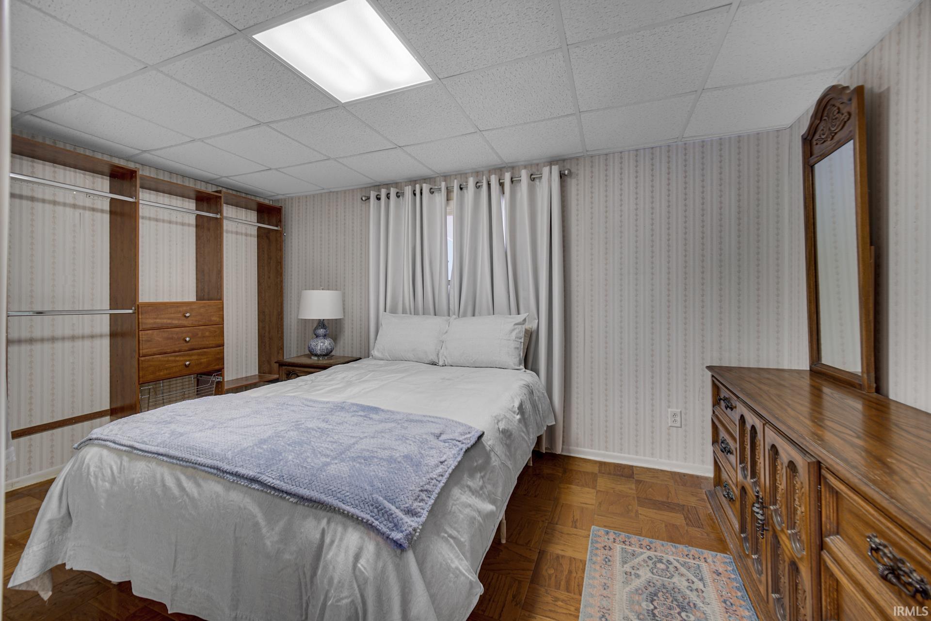 7816 N Sparrow Court