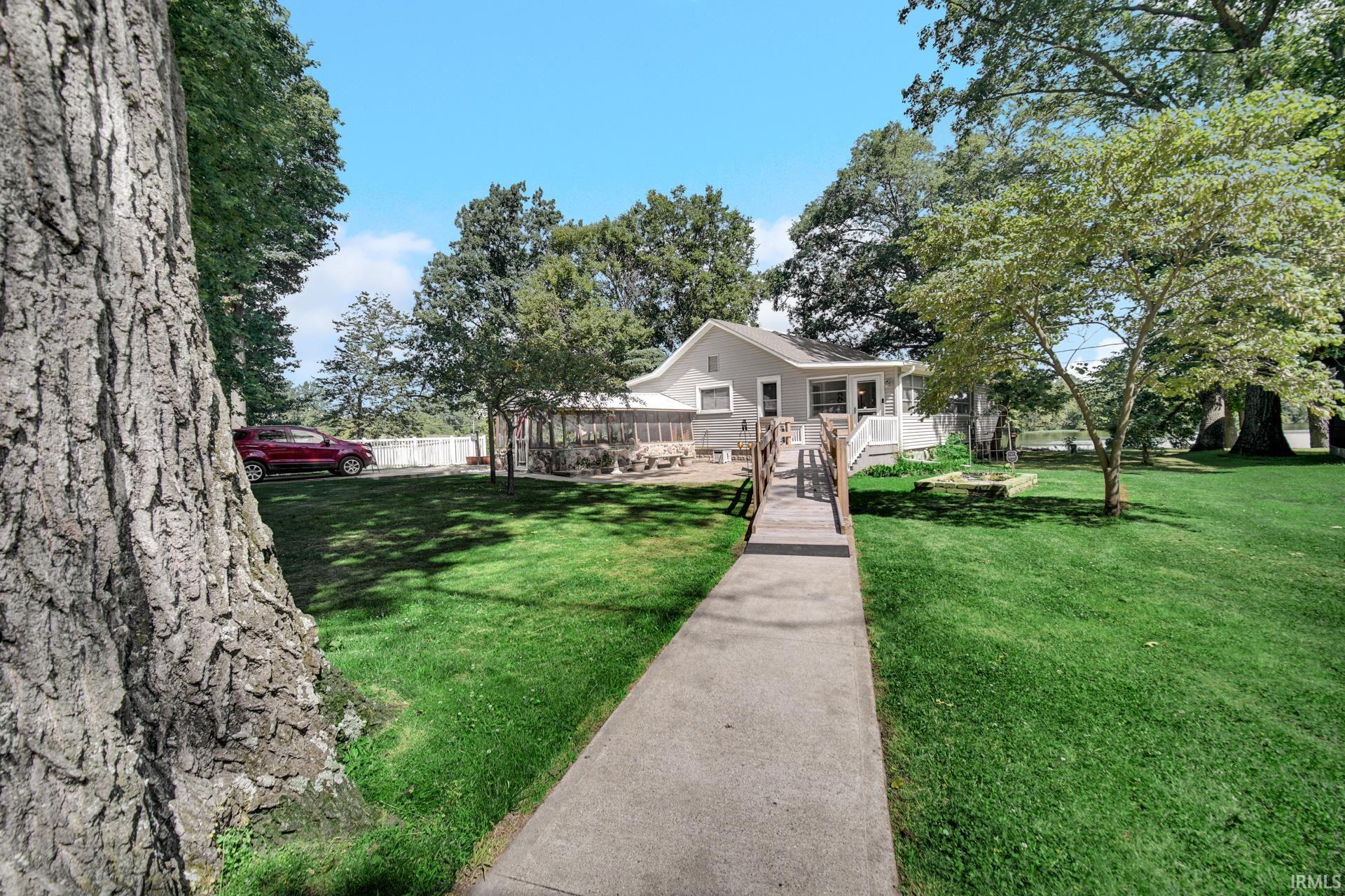 7816 N Sparrow Court