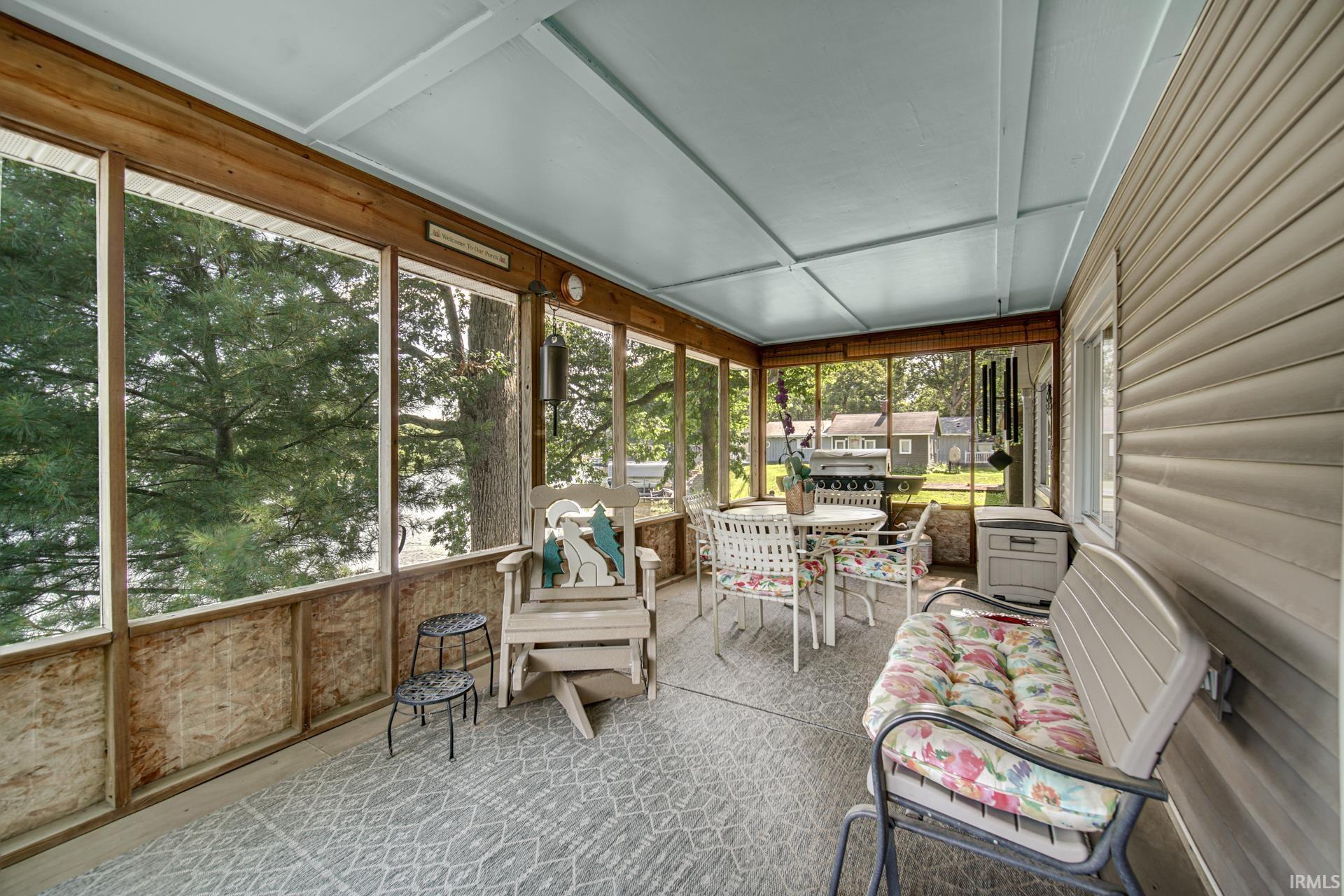 7816 N Sparrow Court