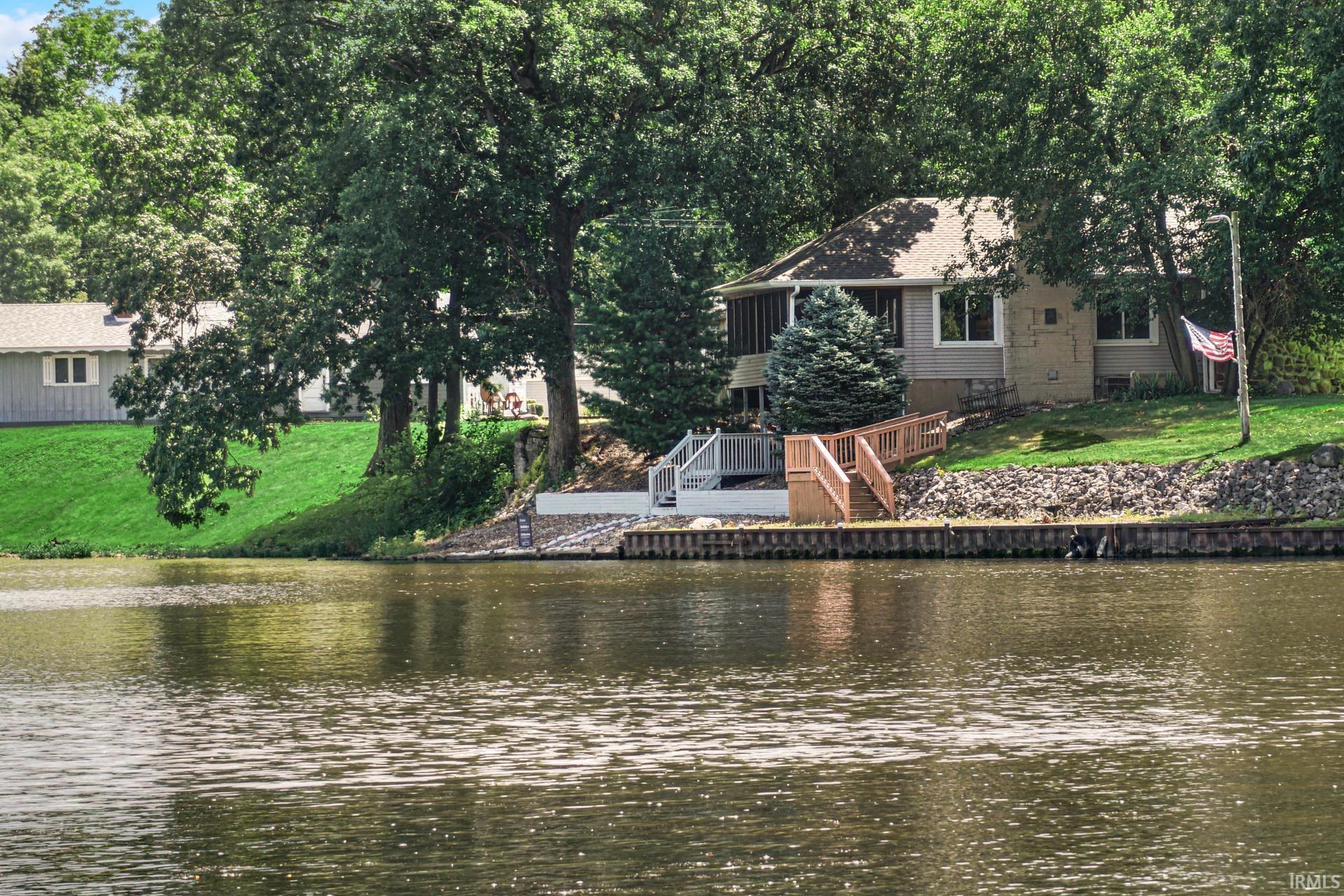 7816 N Sparrow Court