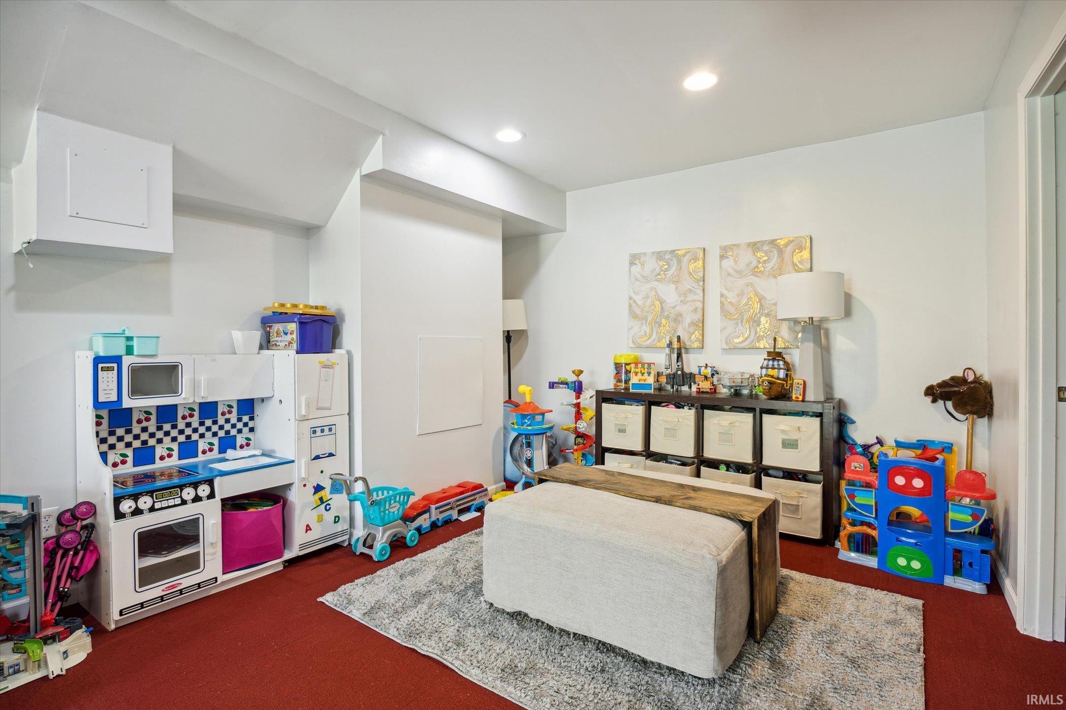25715 Burrow Trail