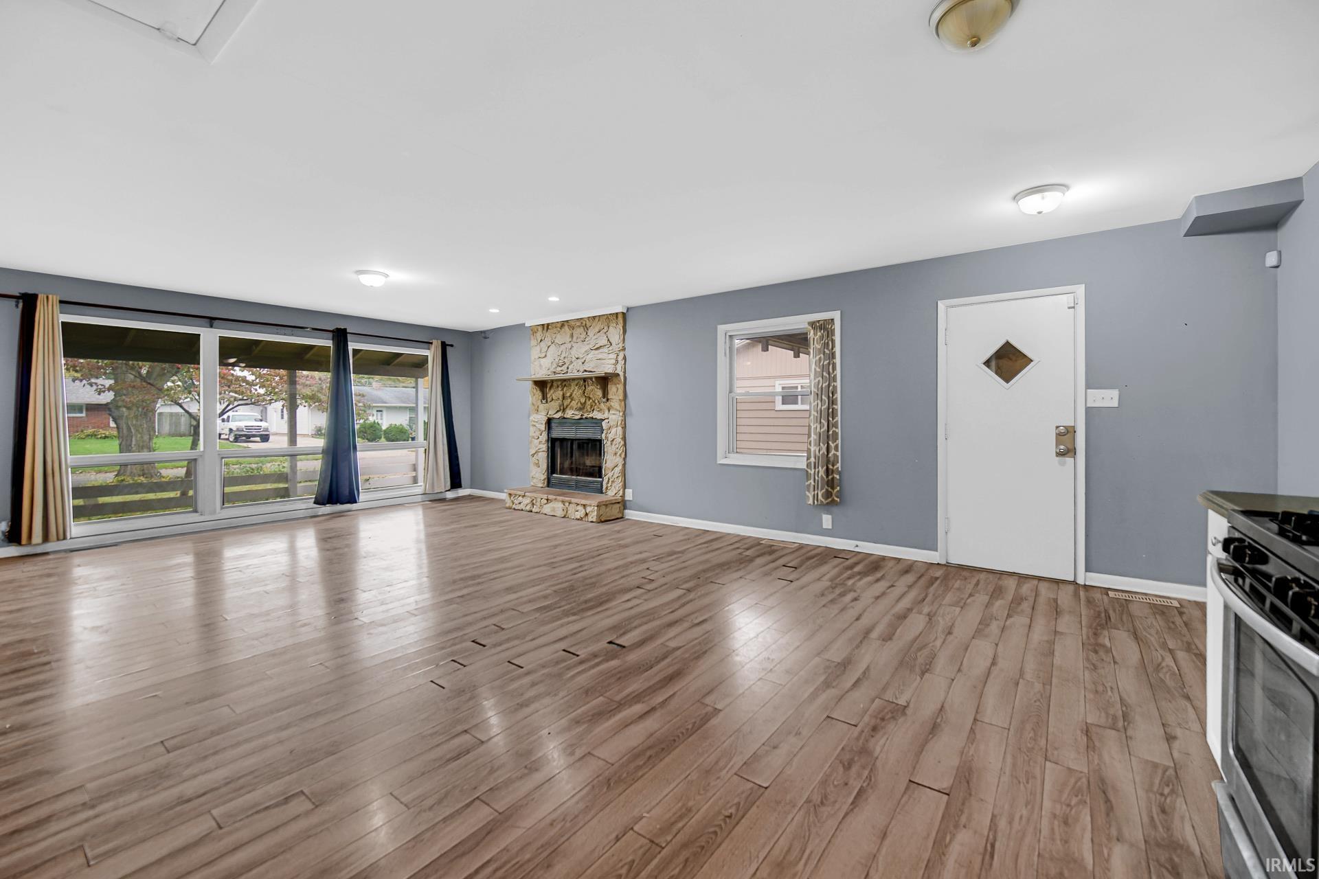 3425 Kent Lane