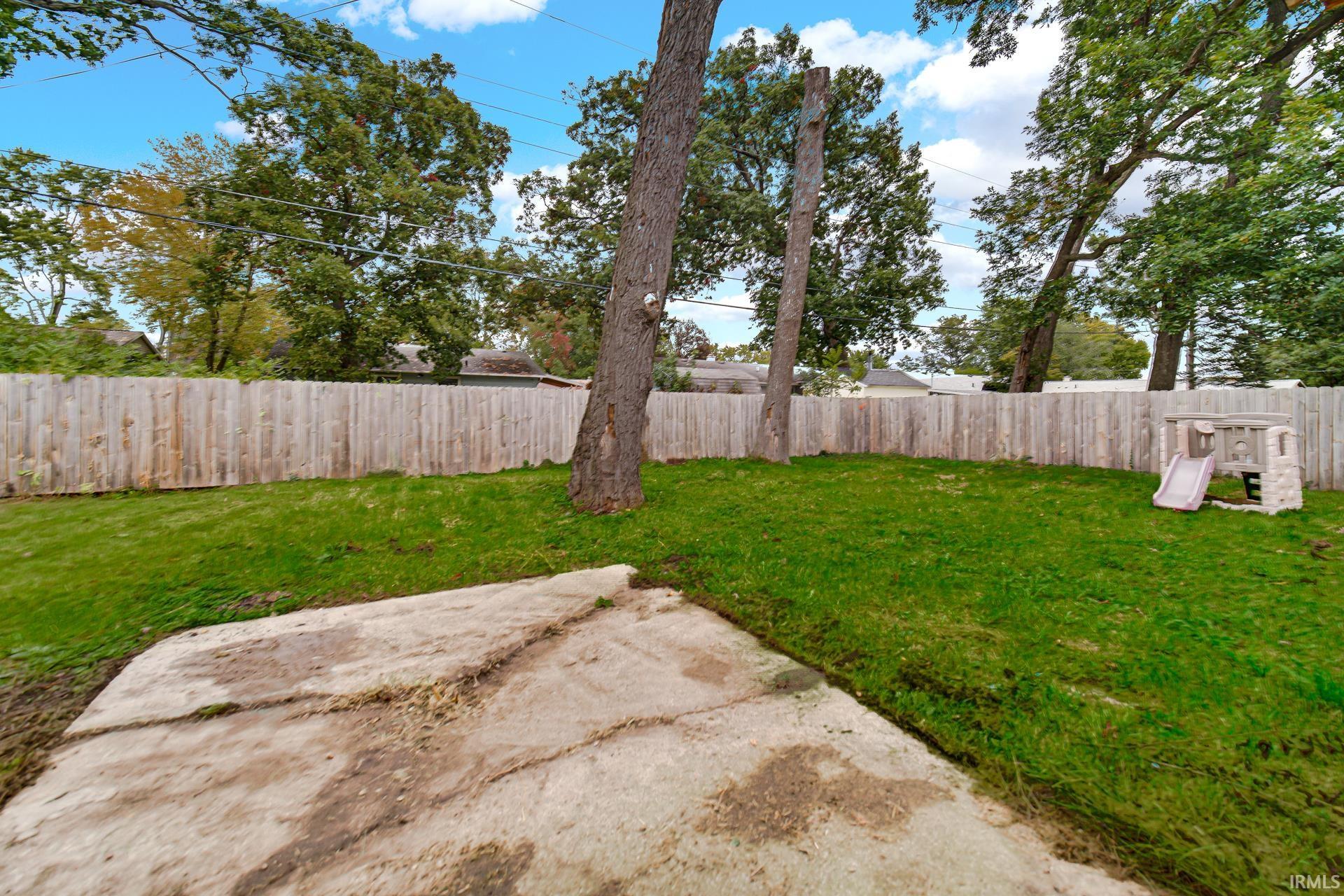 3425 Kent Lane