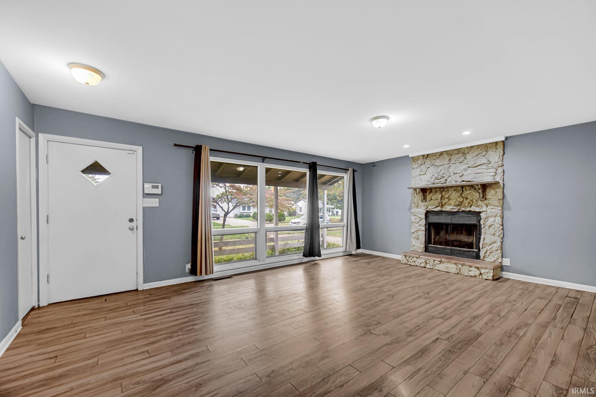 3425 Kent Lane