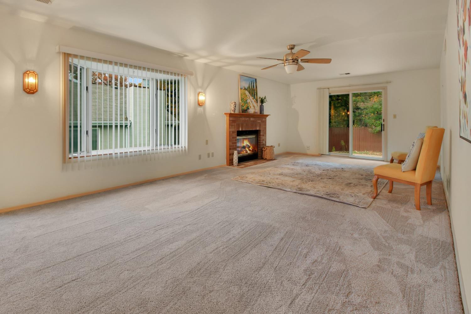 350 Deerpath Drive W
