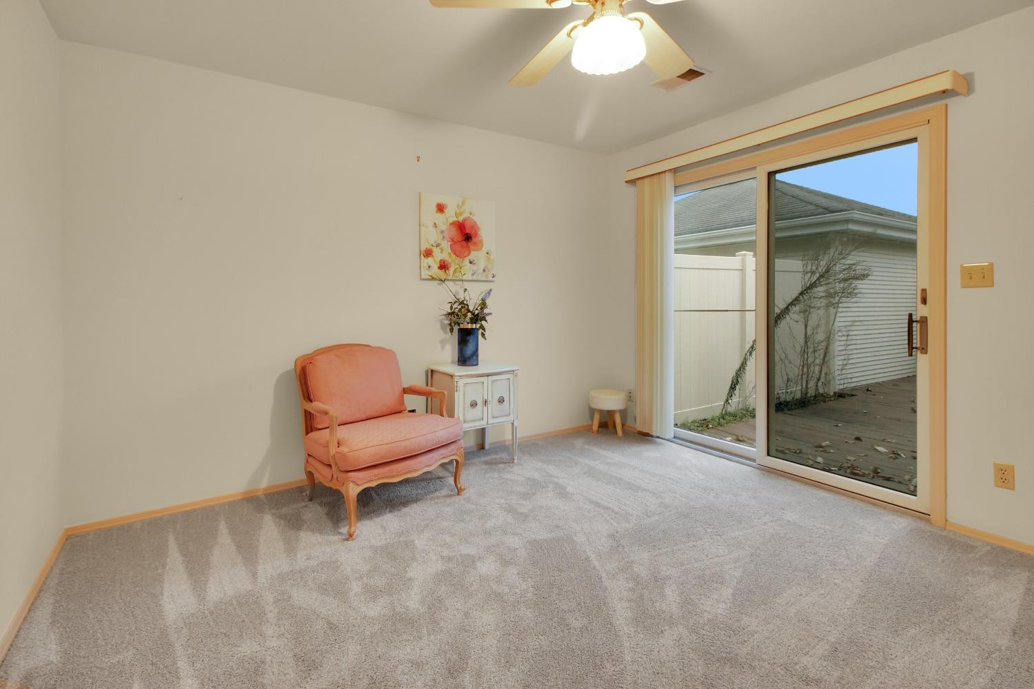 350 Deerpath Drive W