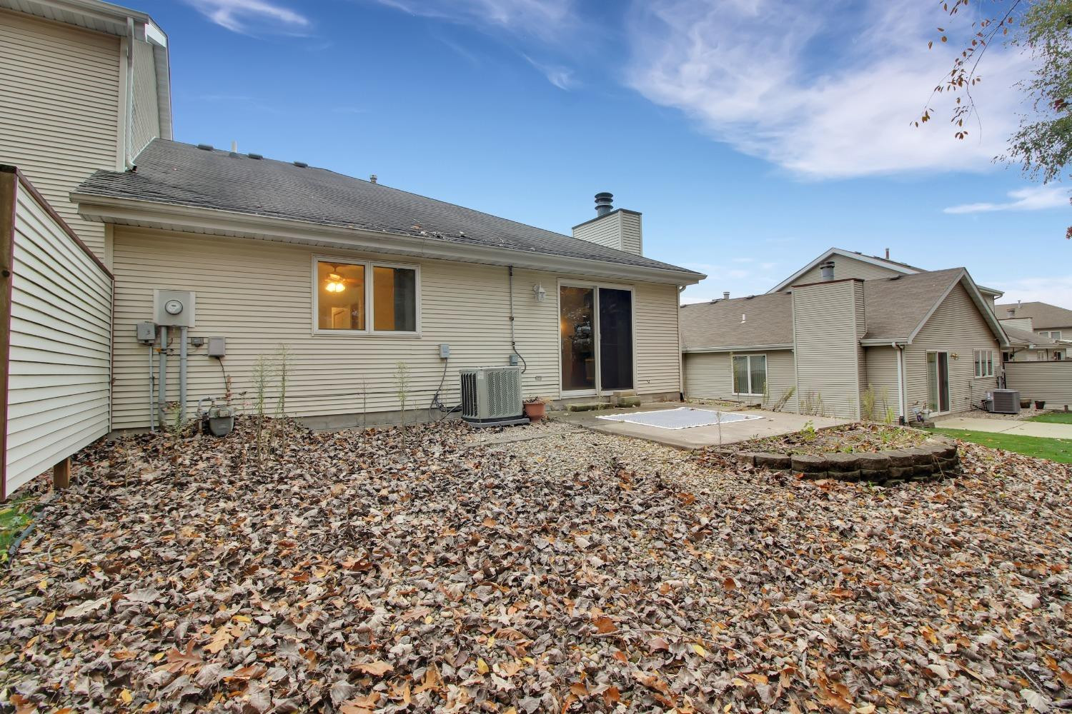 350 Deerpath Drive W