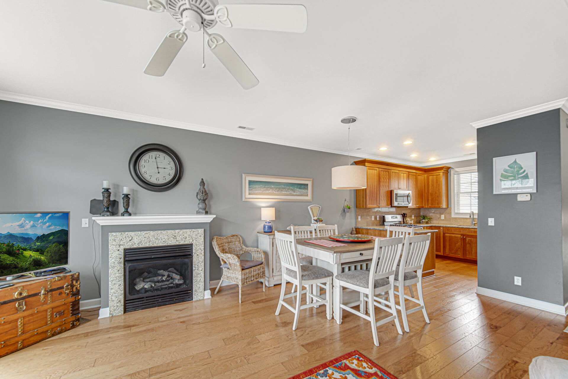 200 Lake Shore Drive B