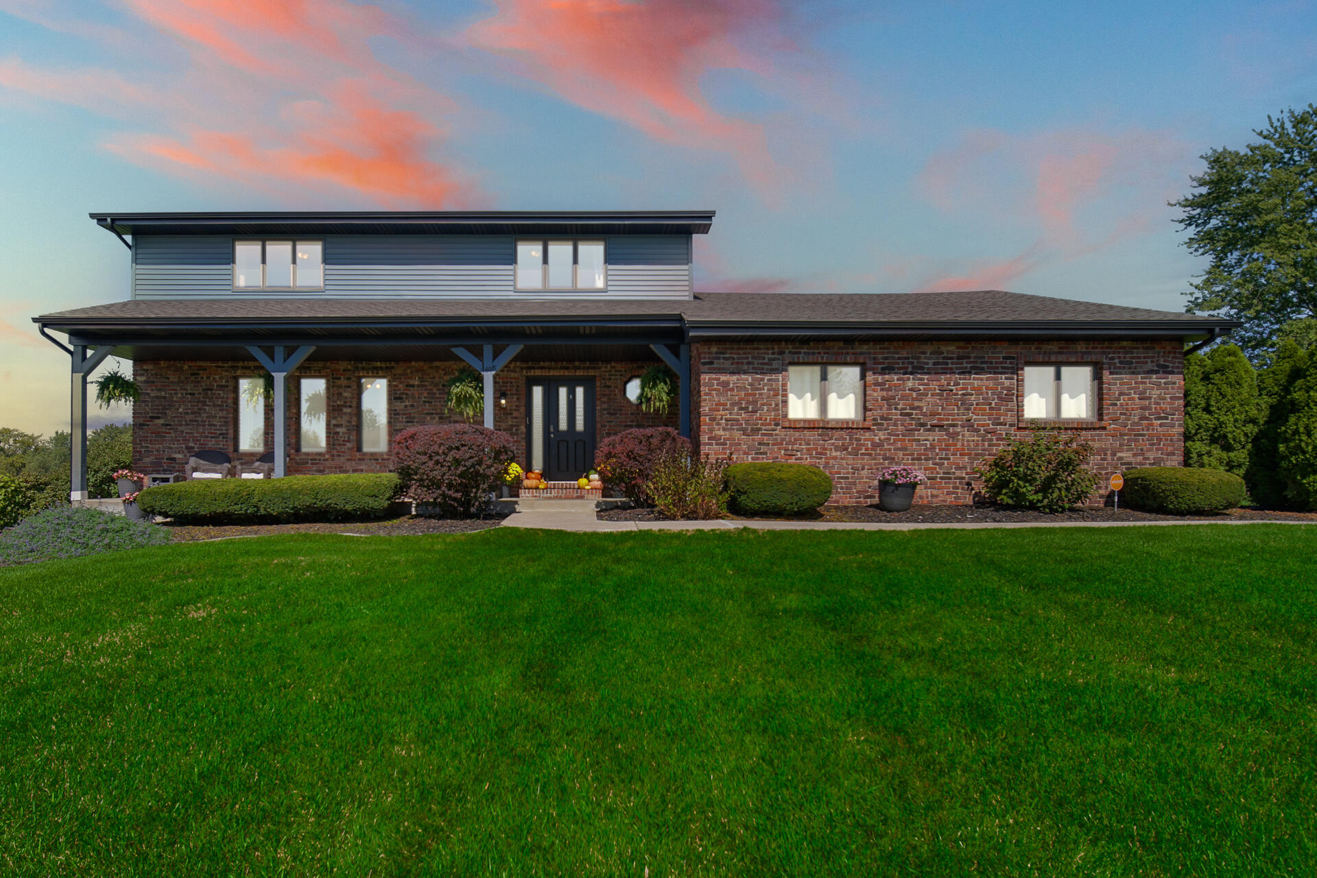 2608 Queens Lane