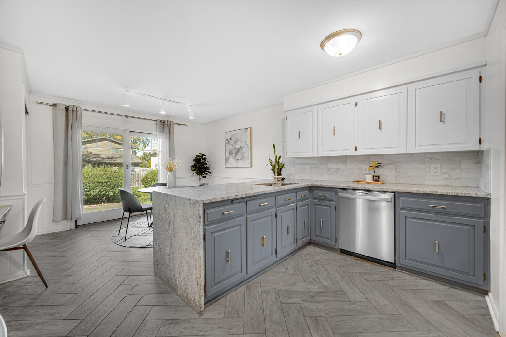 1151 Bluebird Lane