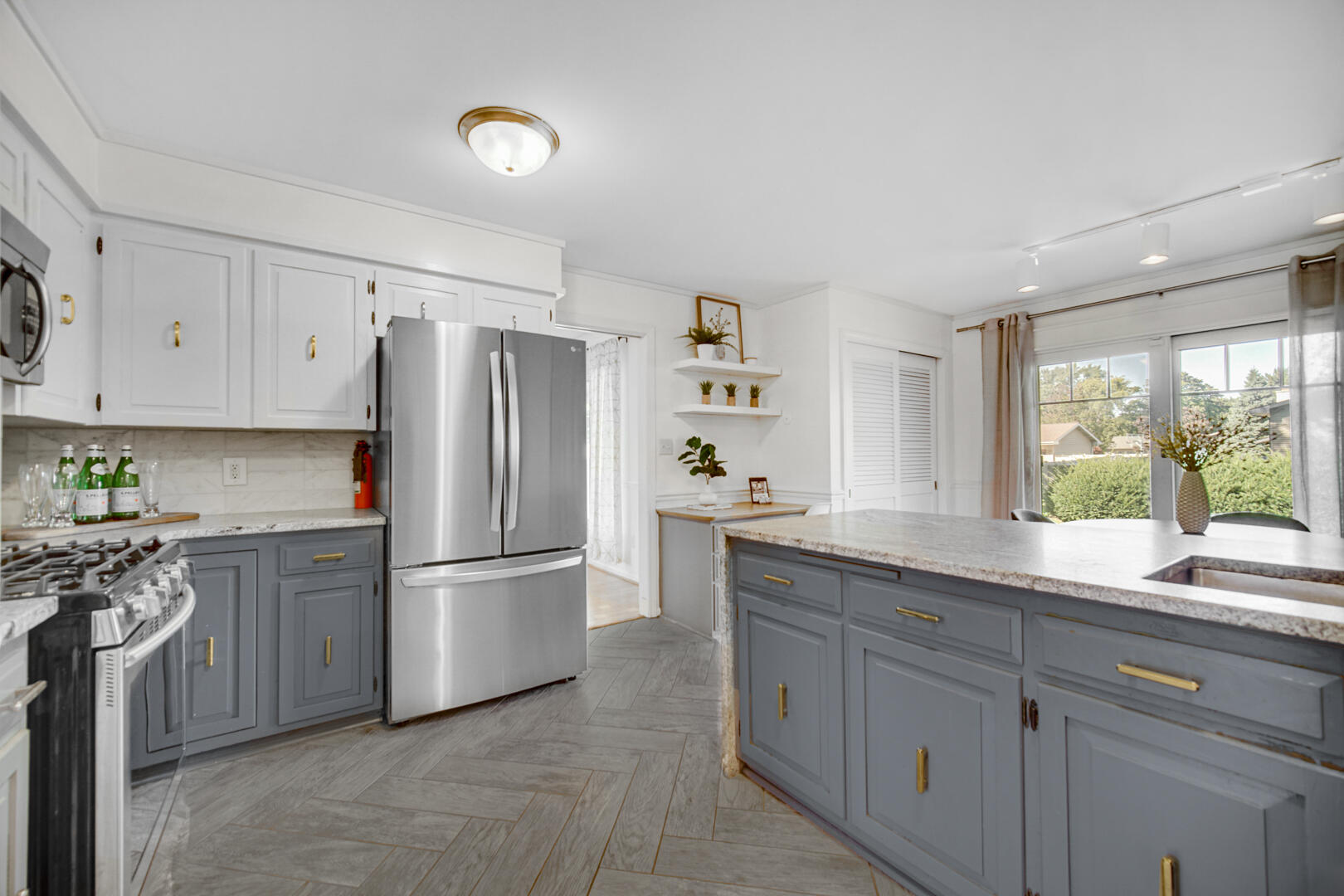 1151 Bluebird Lane
