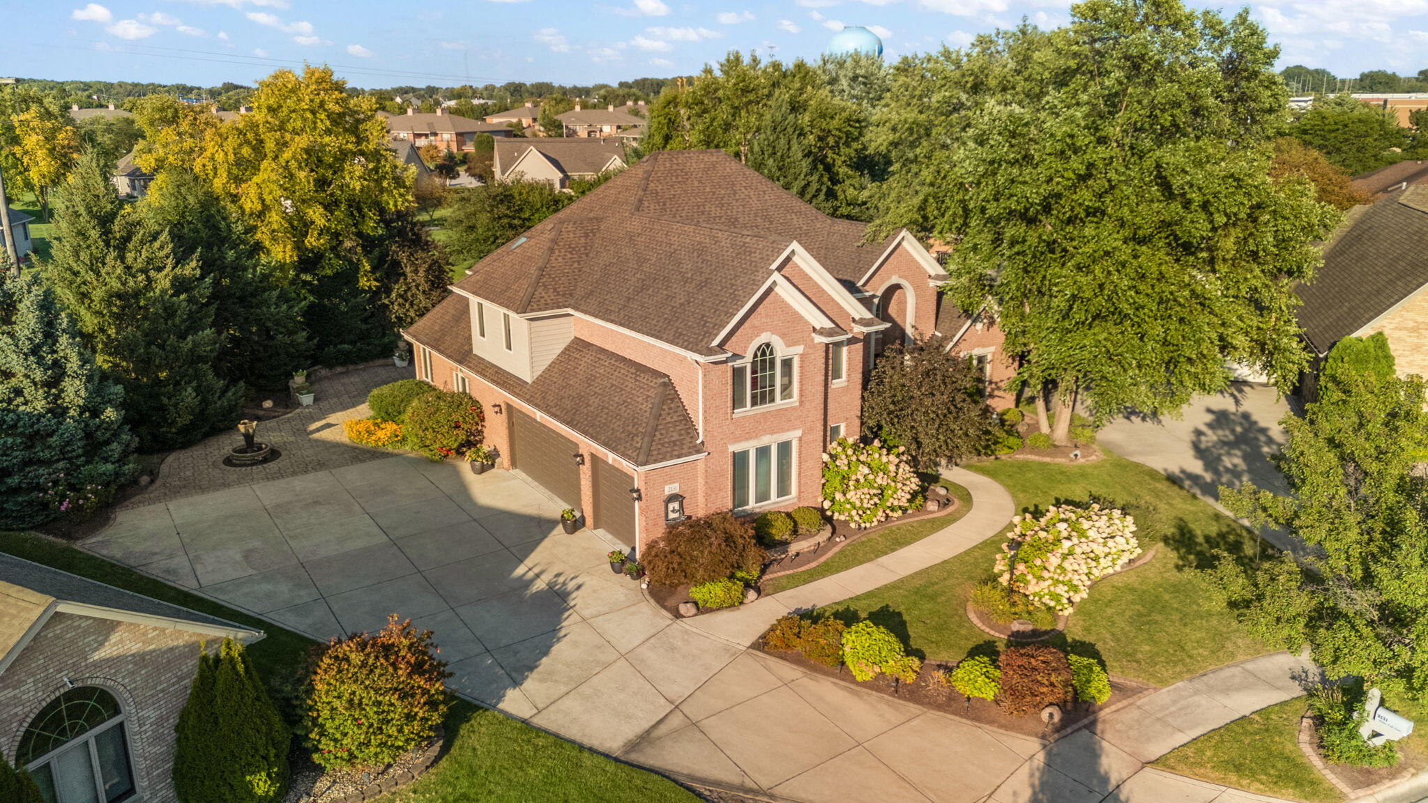 2131 White Oak Lane