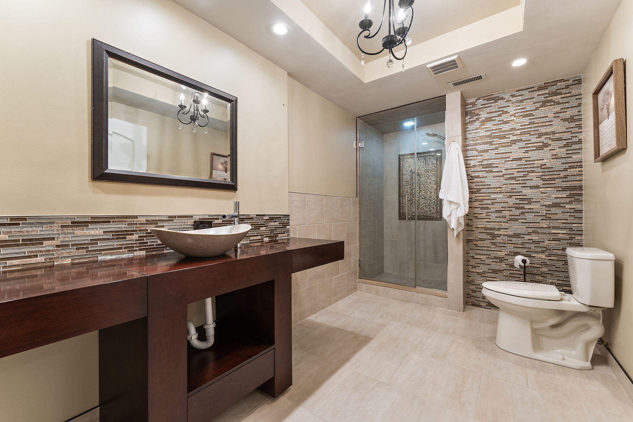 2131 White Oak Lane