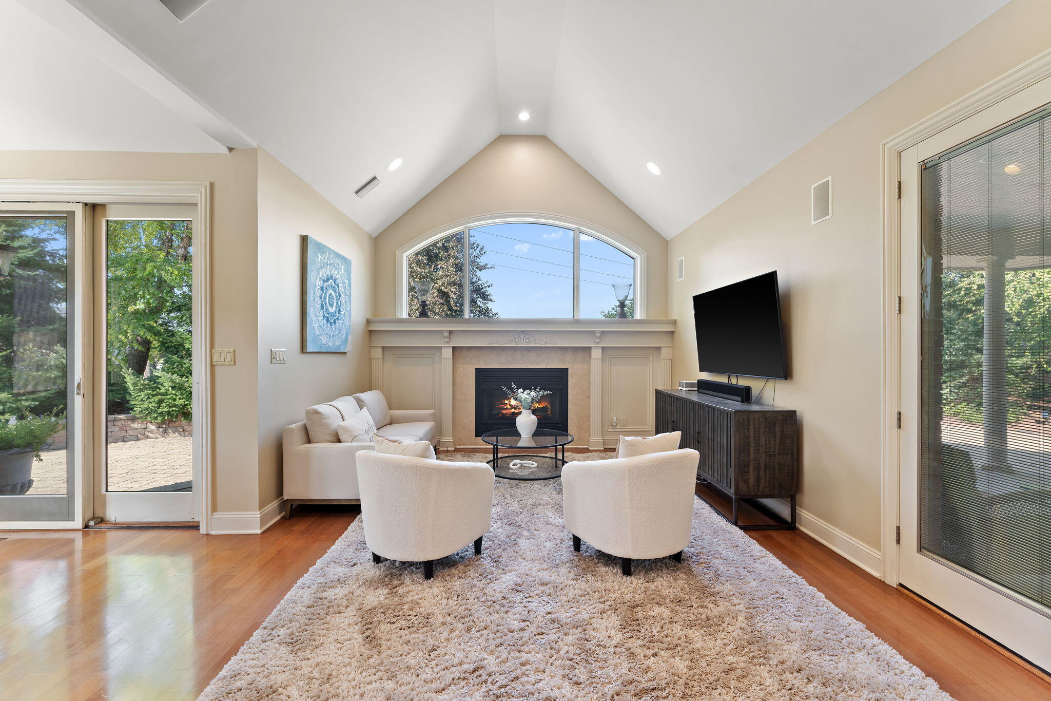 2131 White Oak Lane