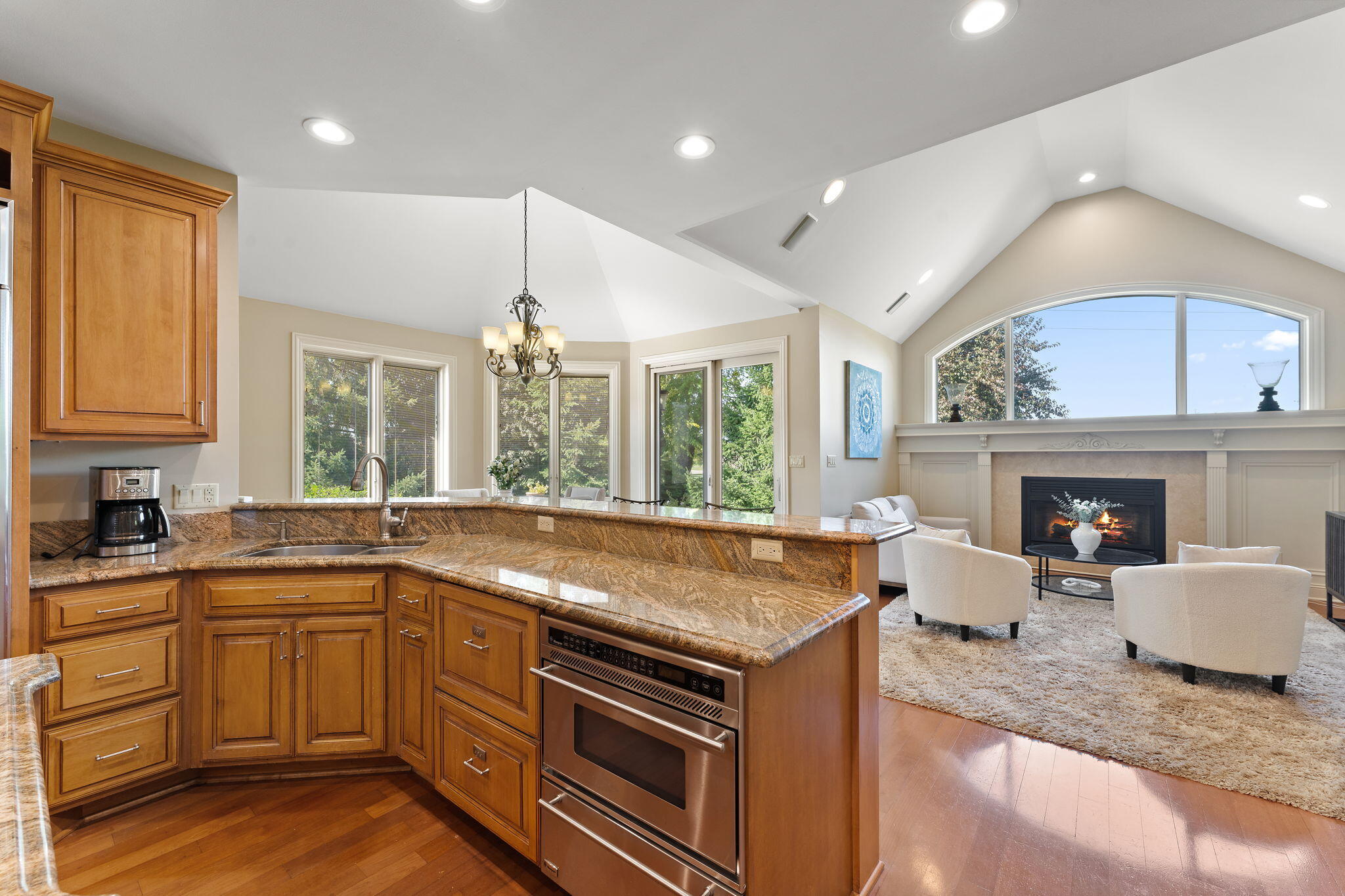 2131 White Oak Lane