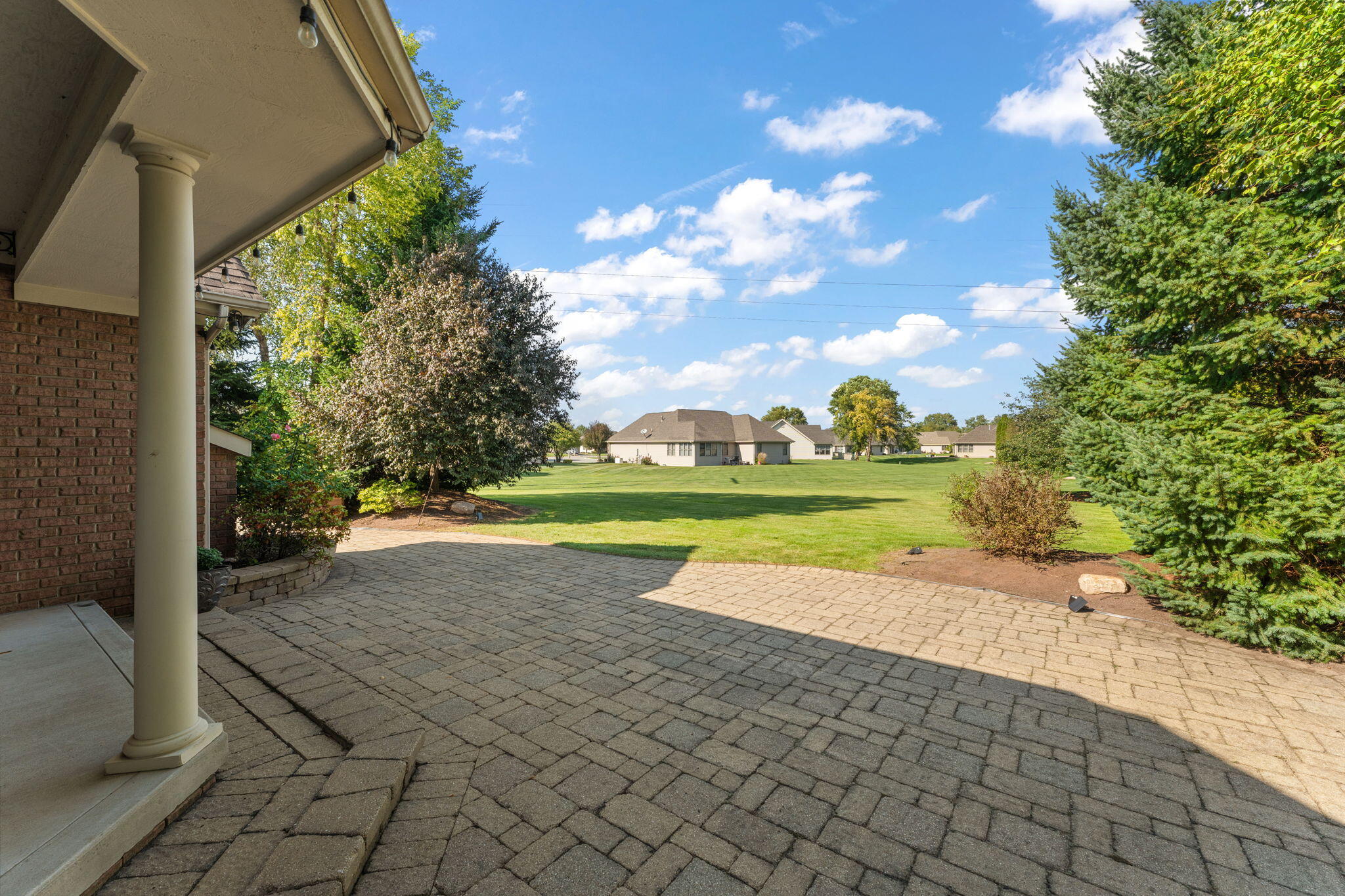 2131 White Oak Lane