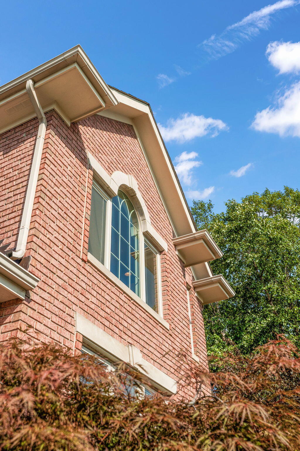 2131 White Oak Lane