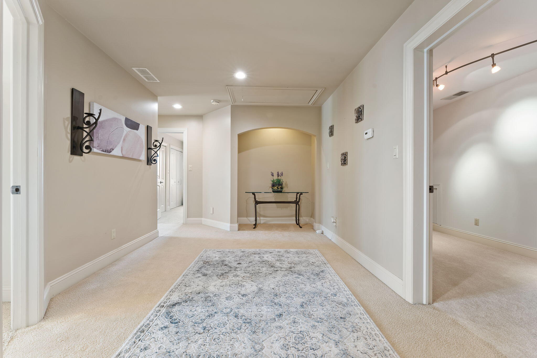 2131 White Oak Lane
