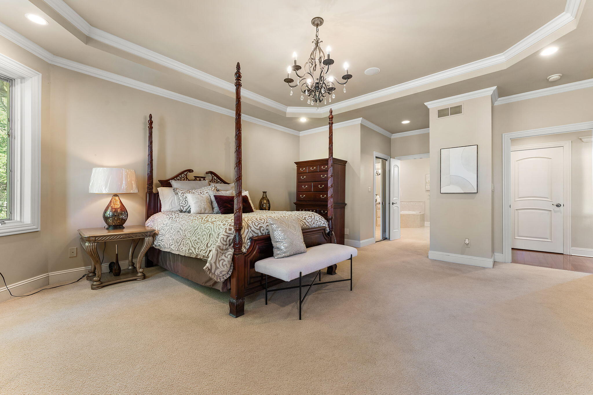 2131 White Oak Lane
