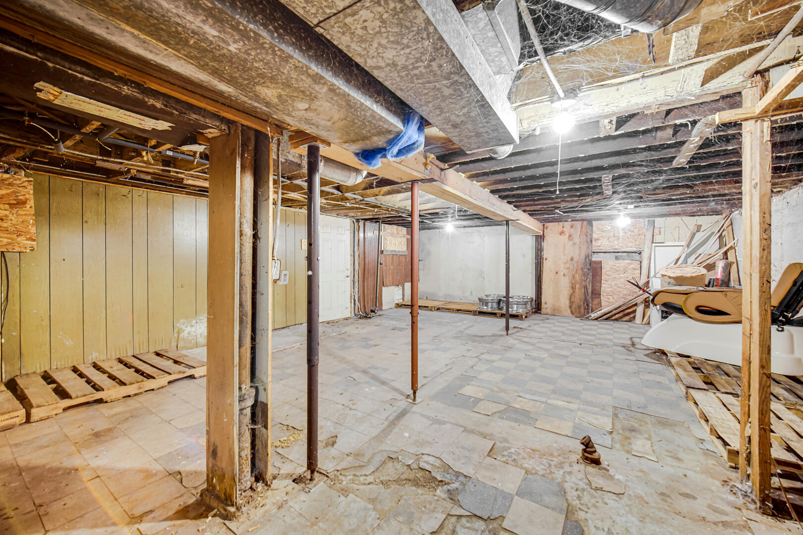 846 Stevenson Street