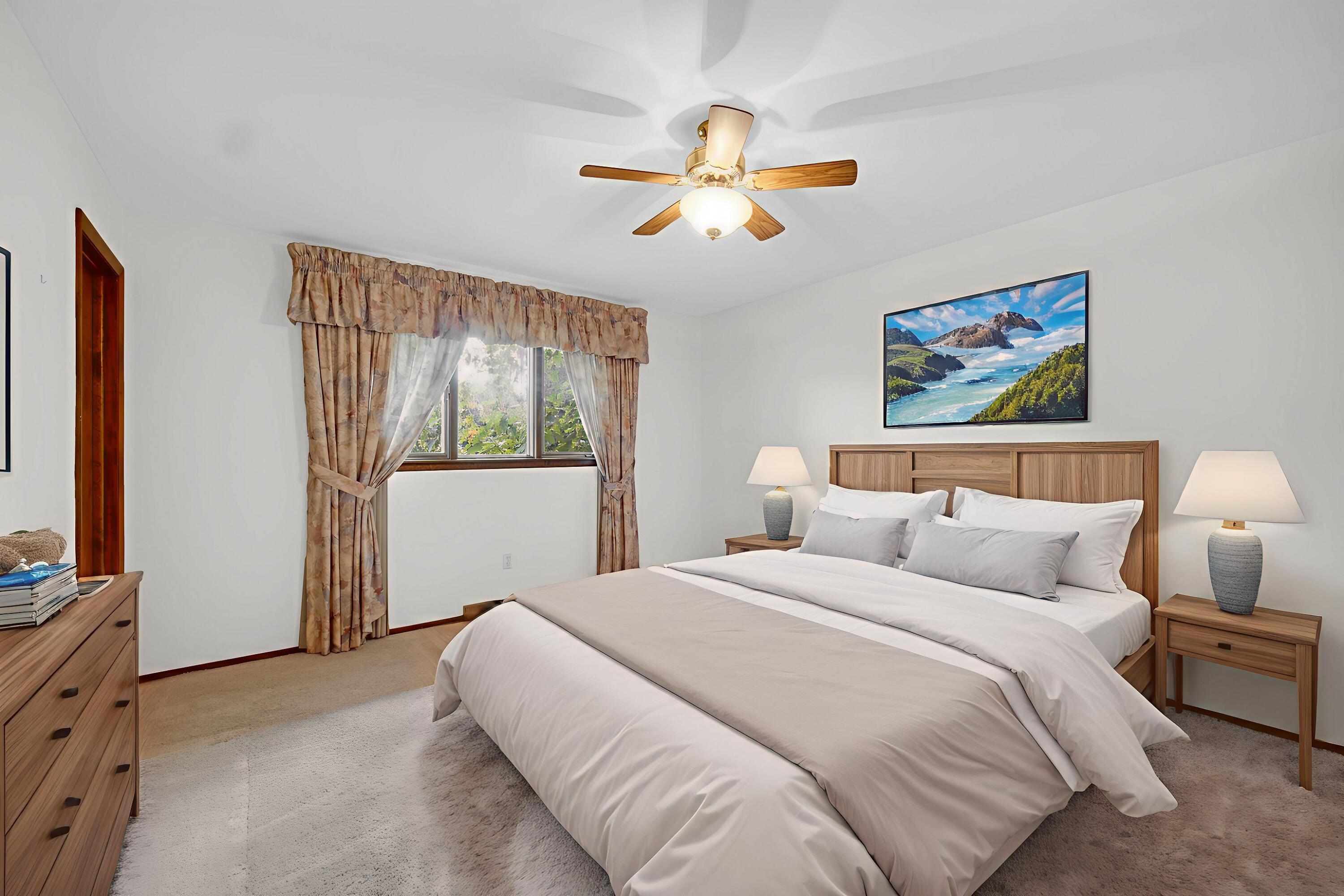 9437 Oriole Drive