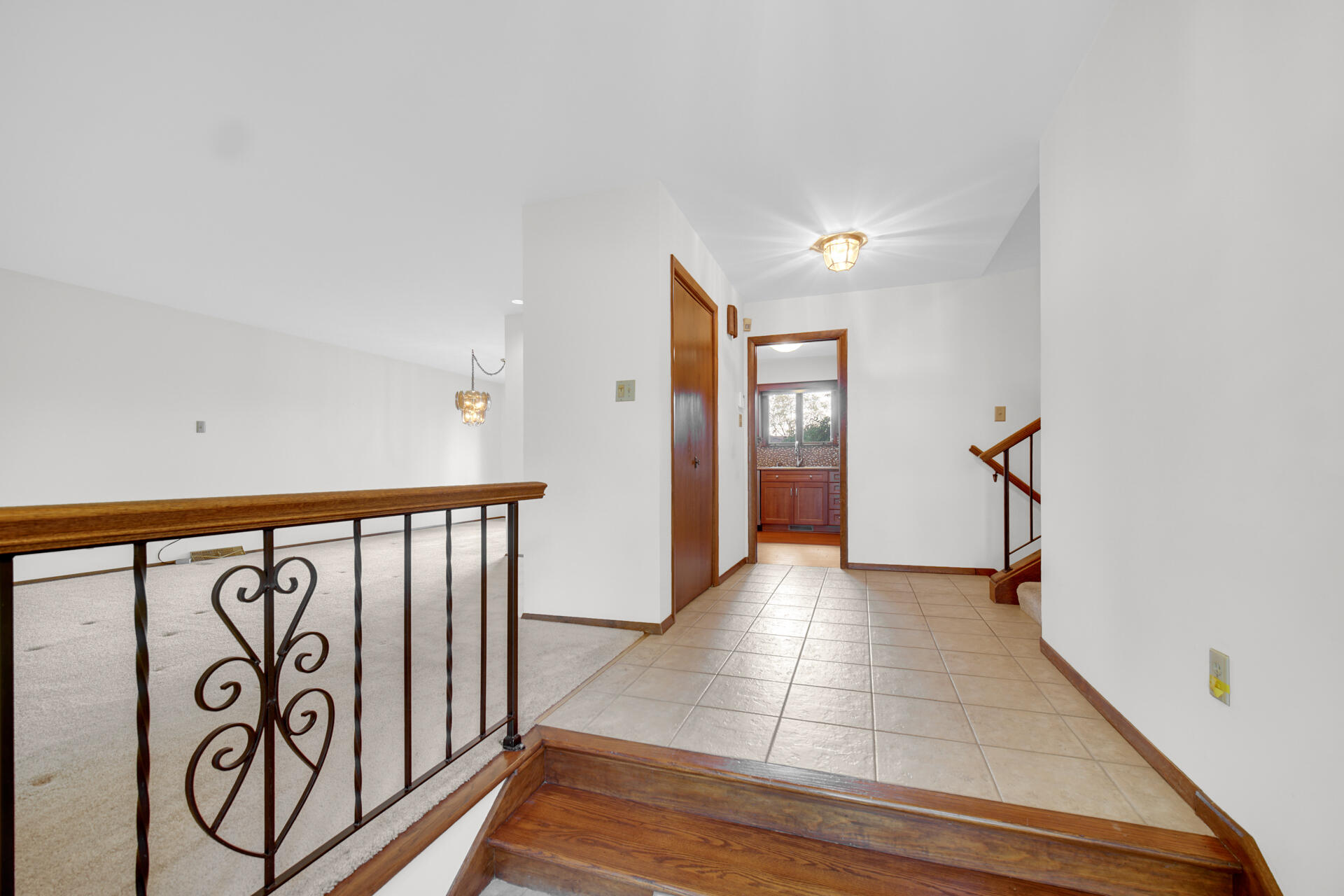 9437 Oriole Drive