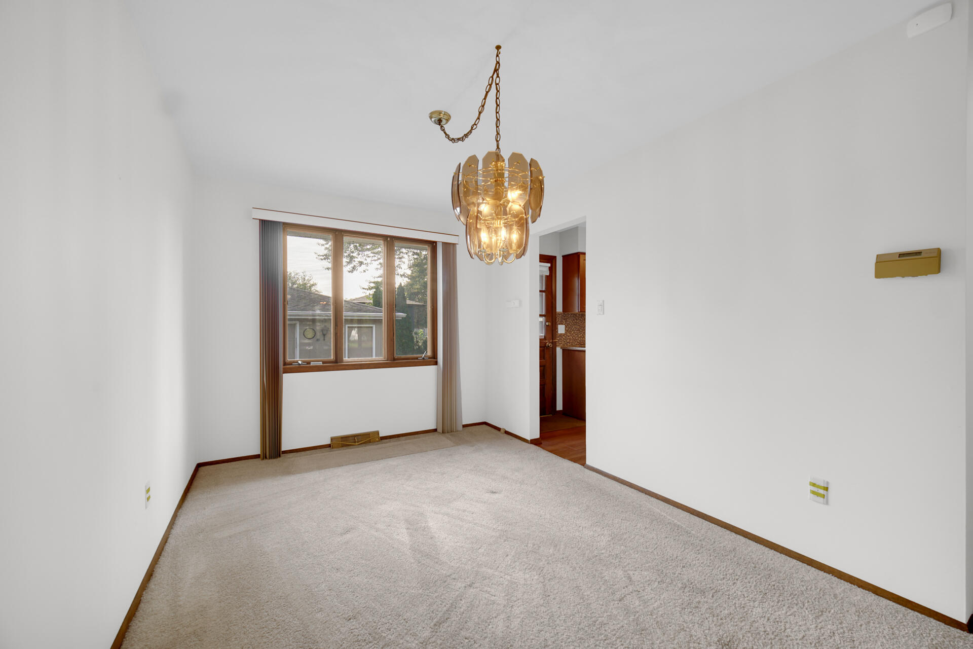 9437 Oriole Drive