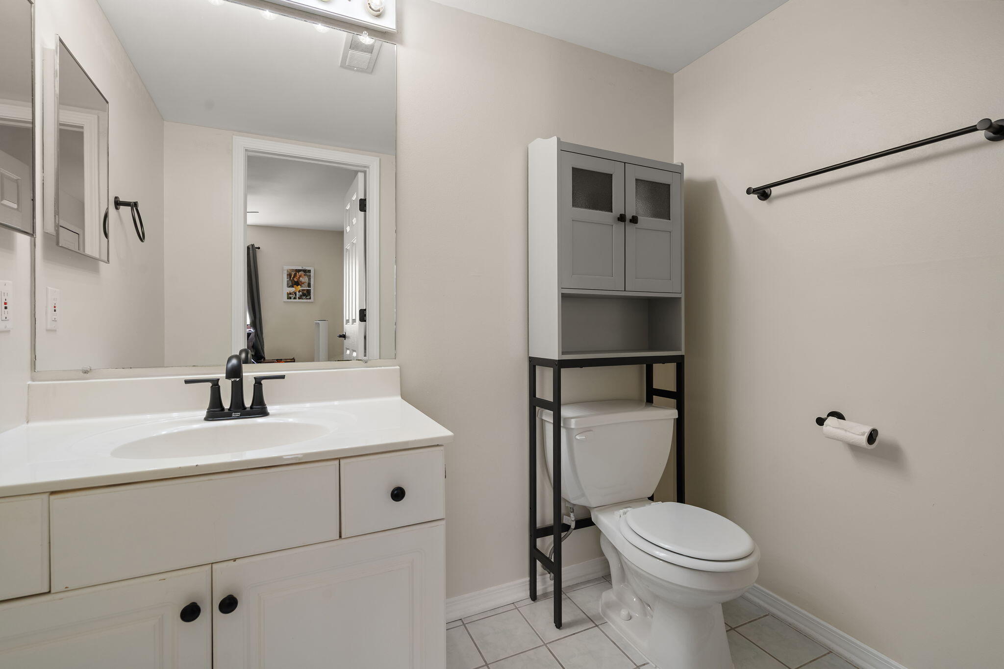 406 Sturdy Road Unit: 2a