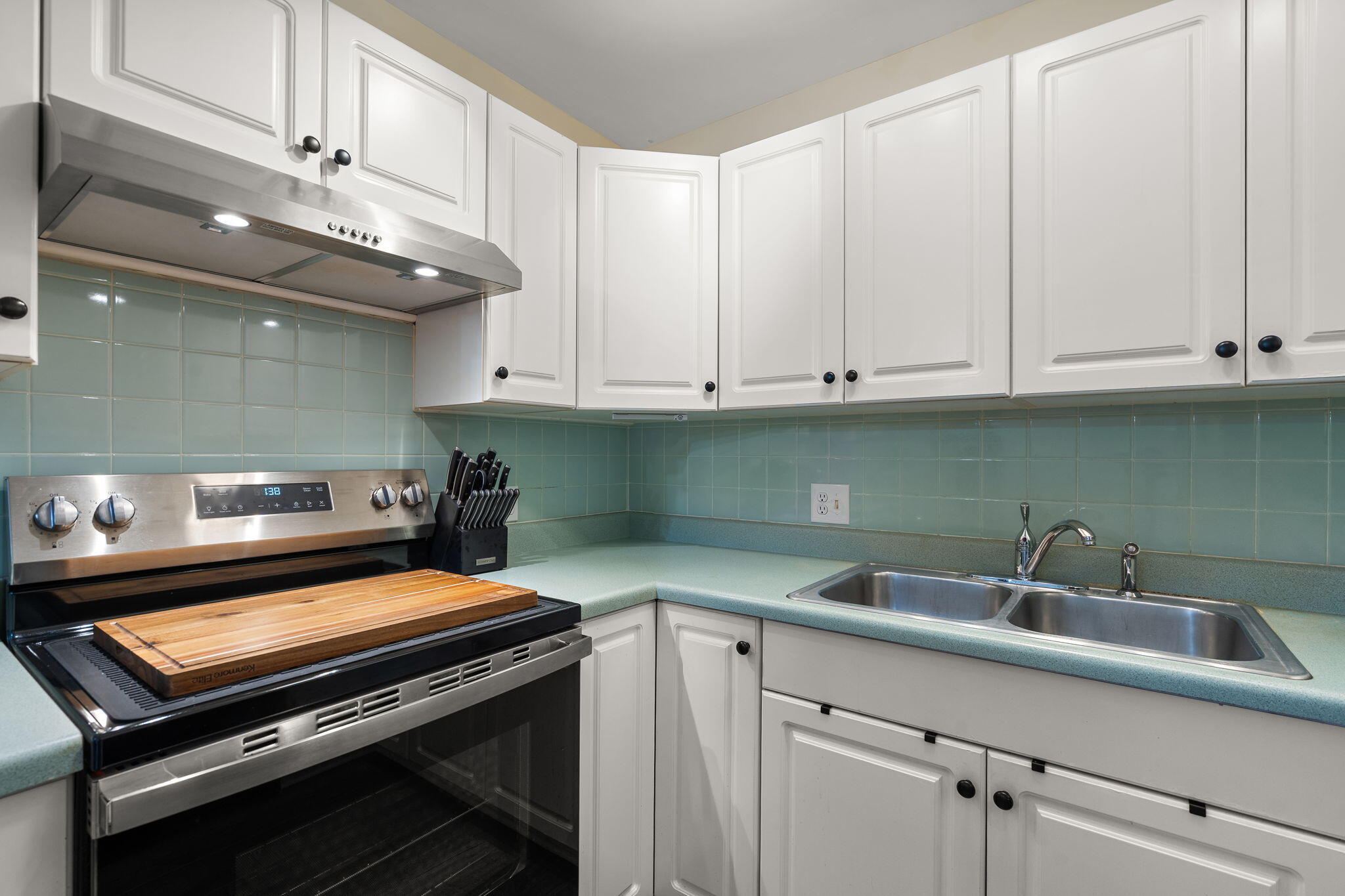 406 Sturdy Road Unit: 2a