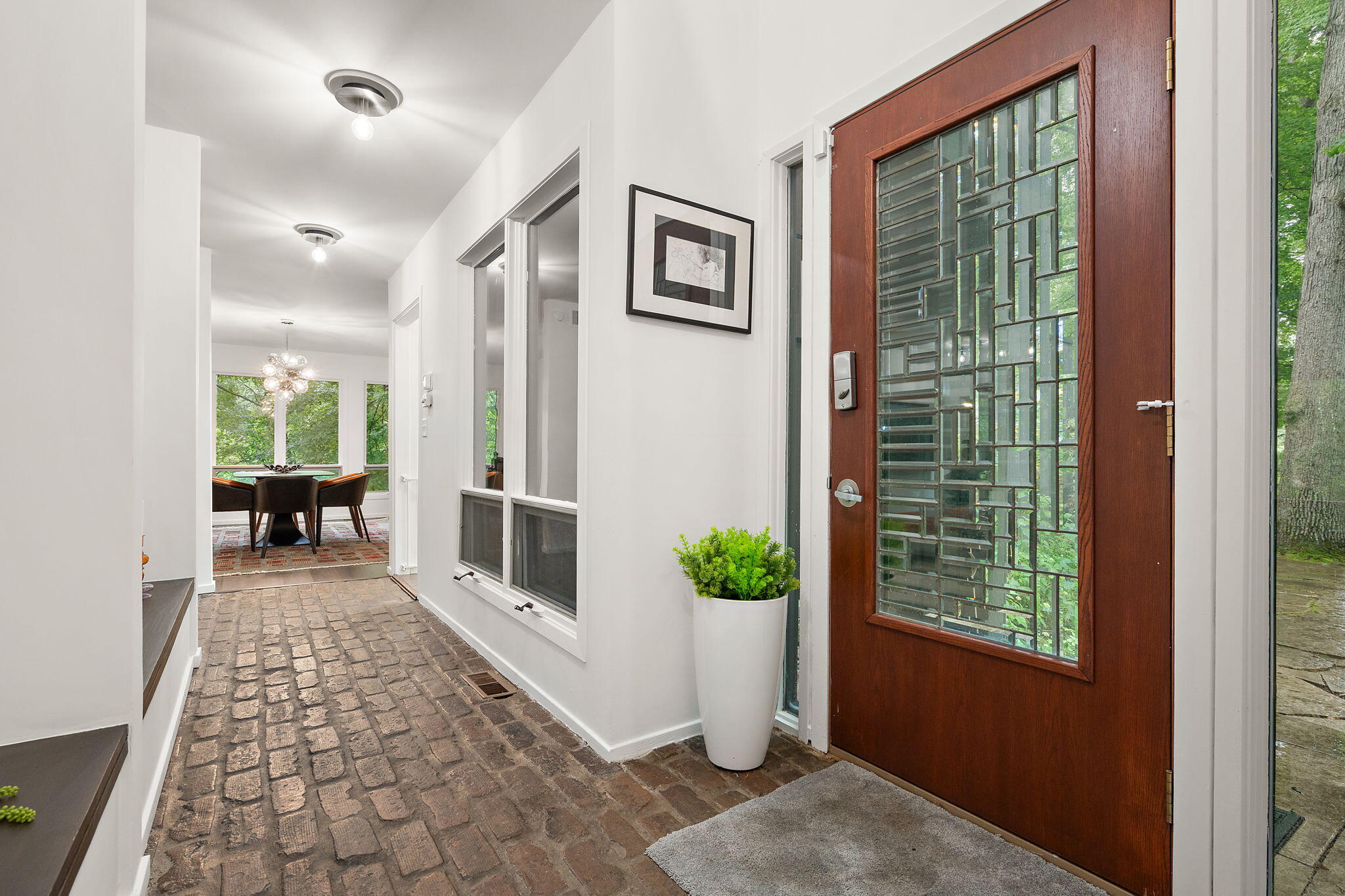 2403 Sherwood Drive