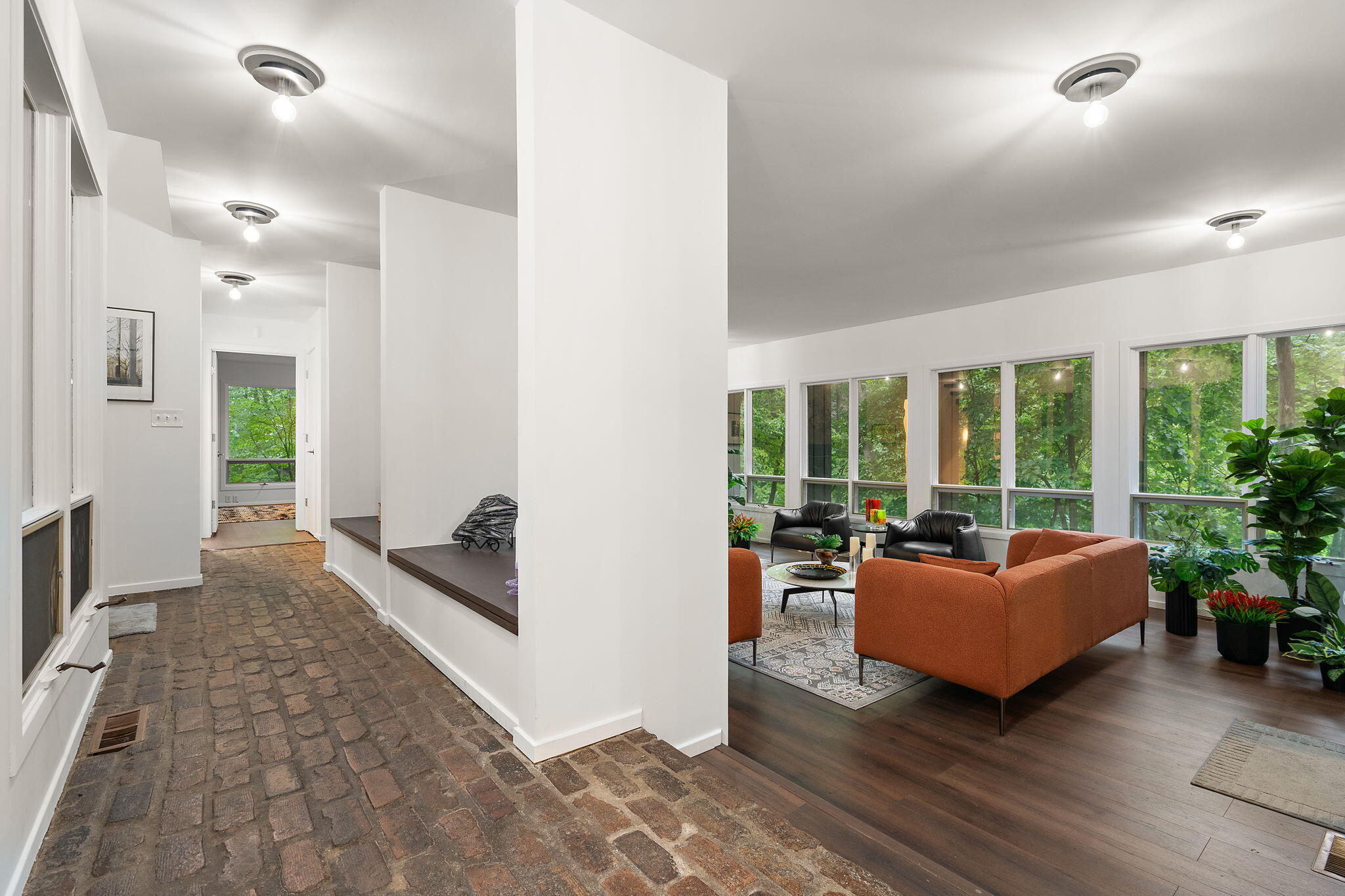 2403 Sherwood Drive