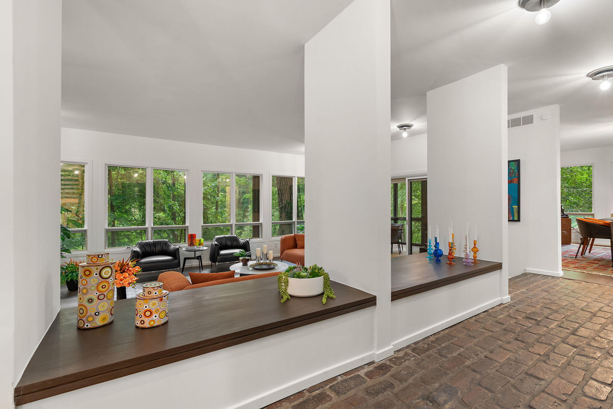 2403 Sherwood Drive