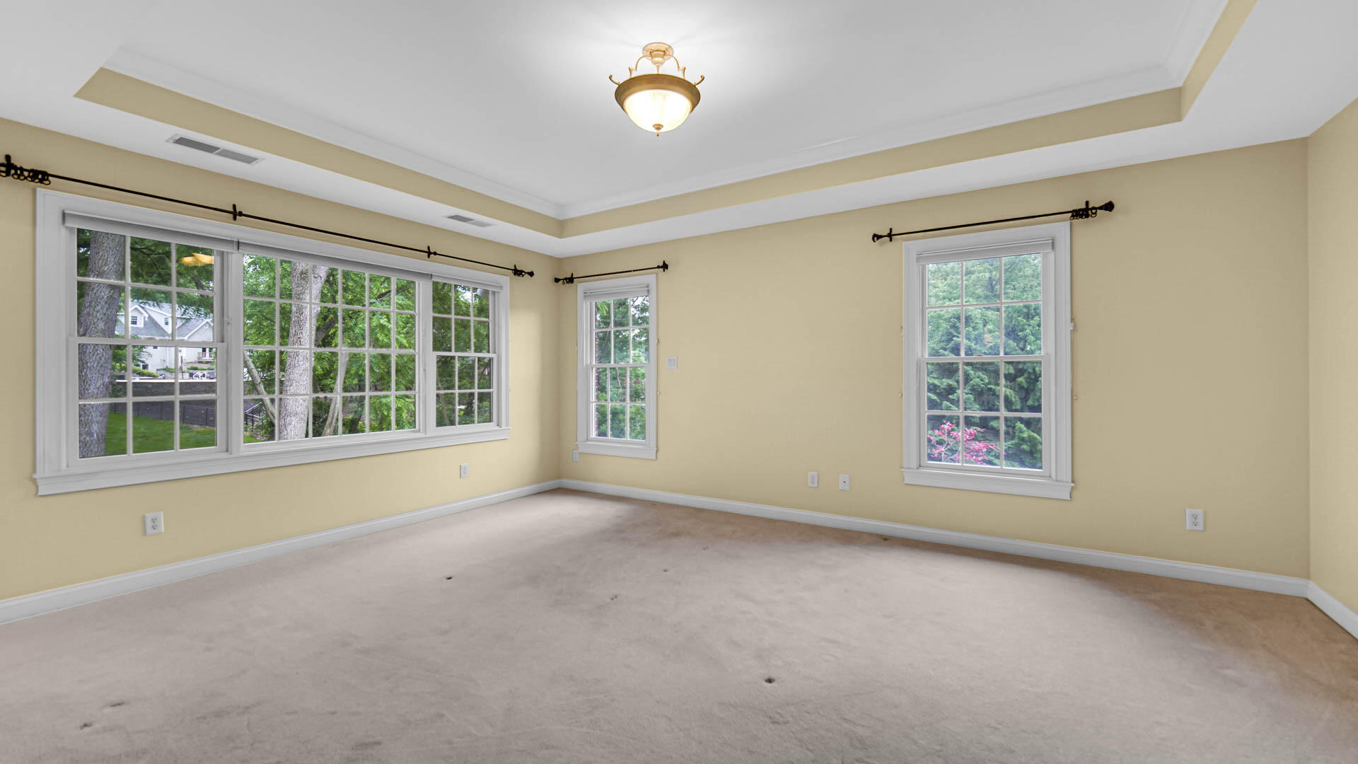 2506 Ashbourne Court