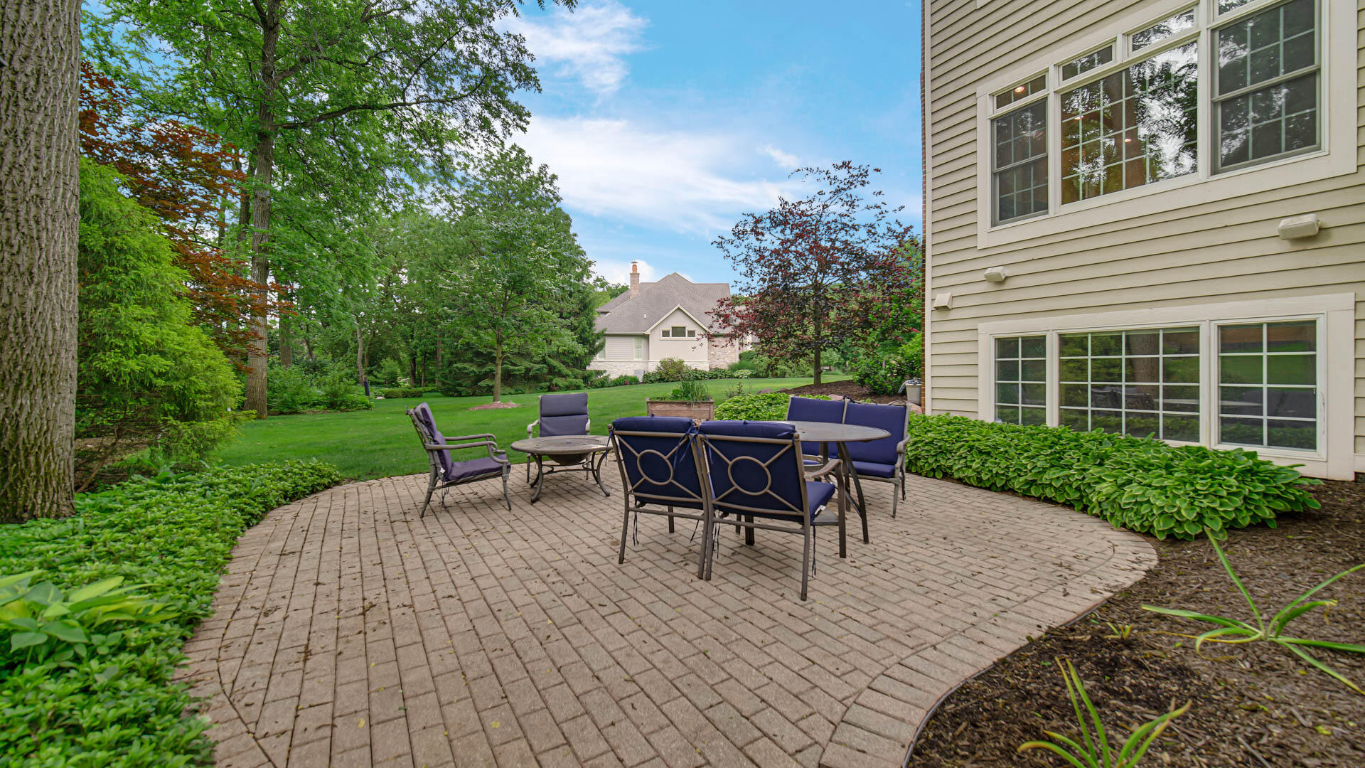 2506 Ashbourne Court