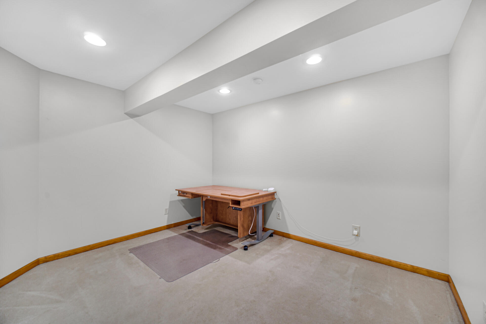 2957 Woodbine Drive