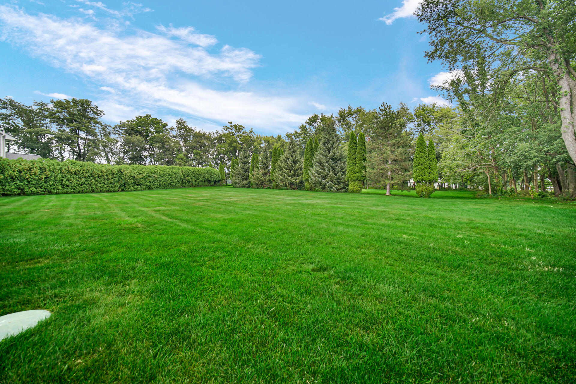 2957 Woodbine Drive