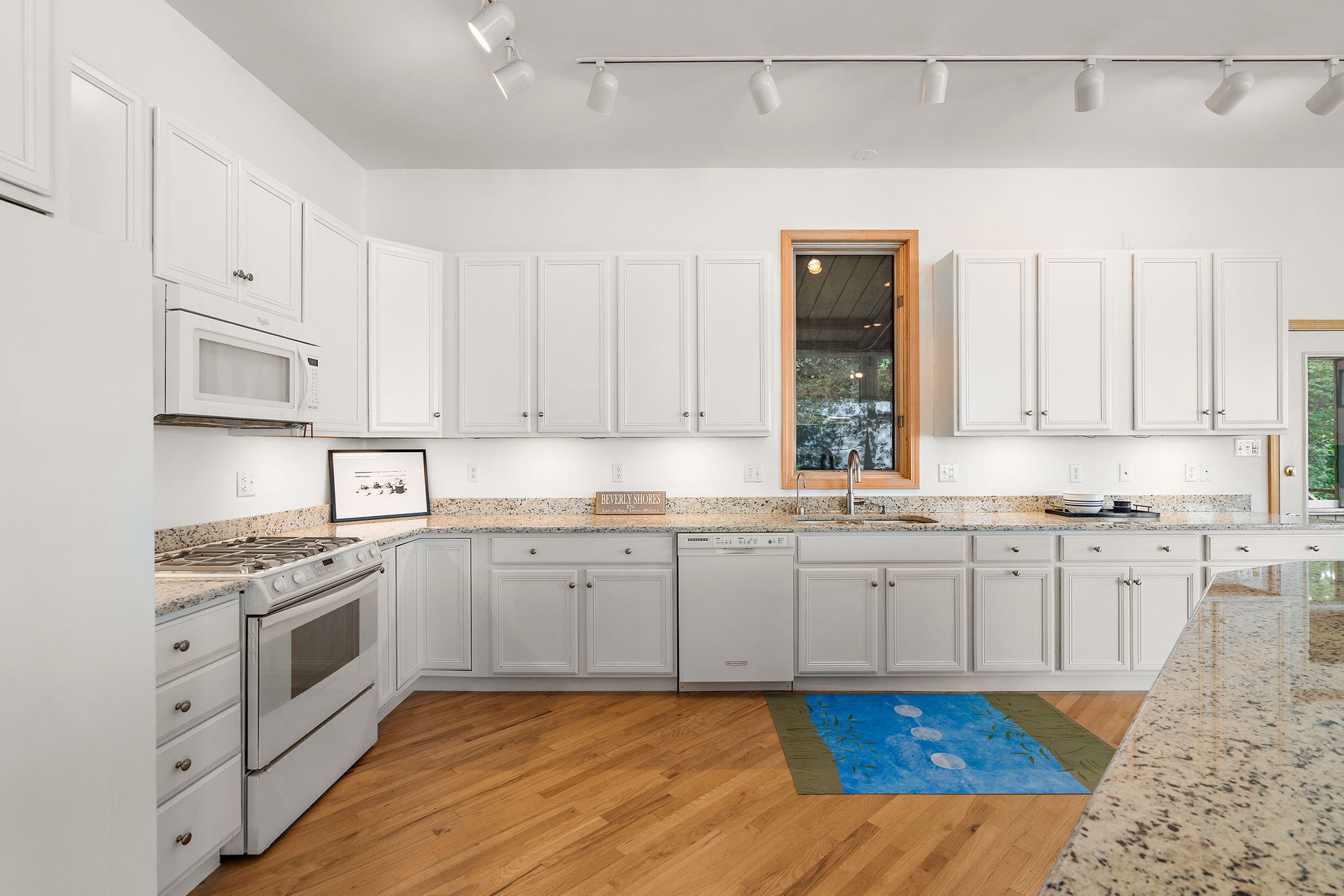 711 E Lake Front Drive
