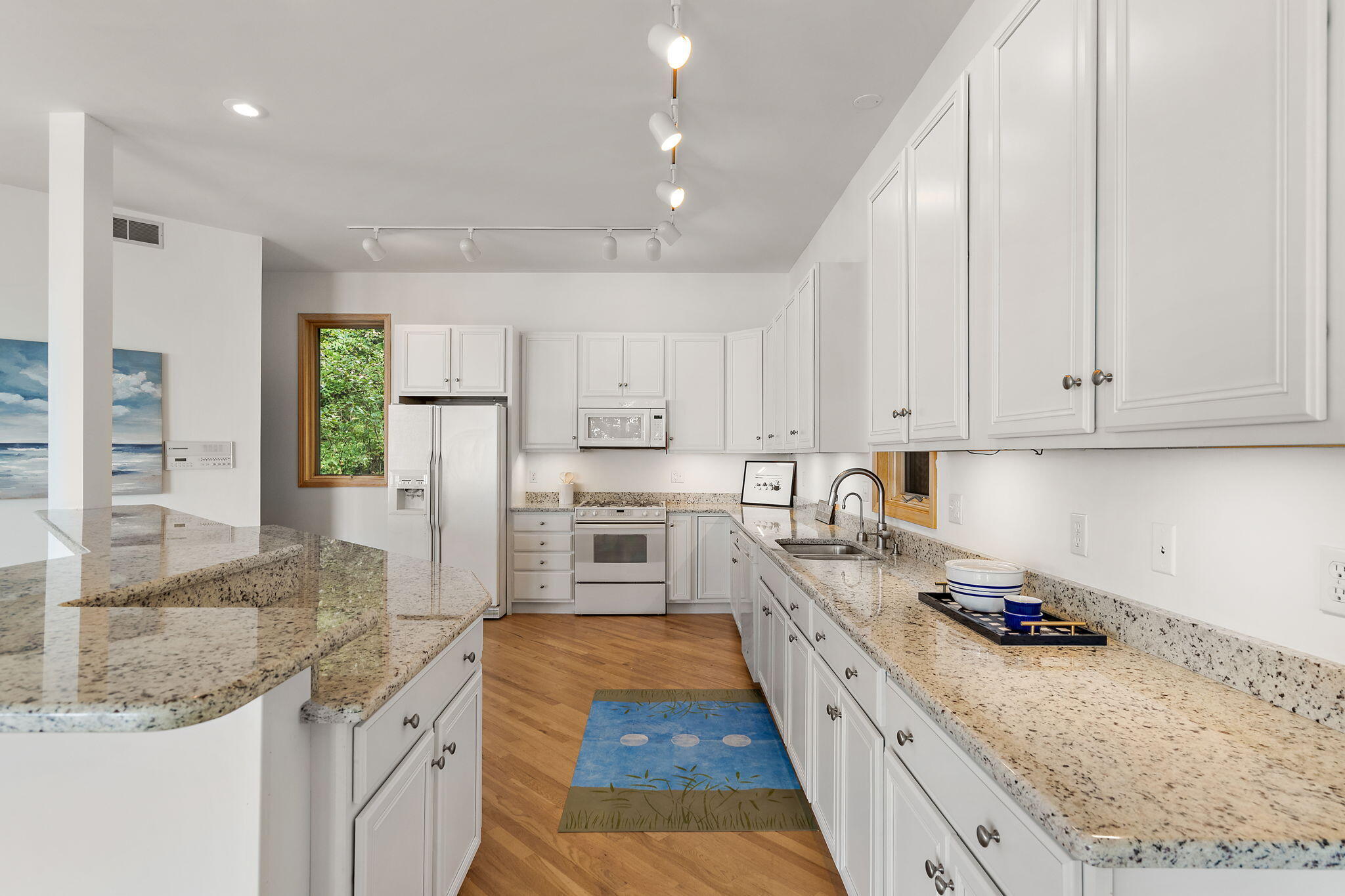 711 E Lake Front Drive