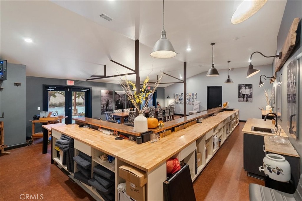 3750 W Highway 46