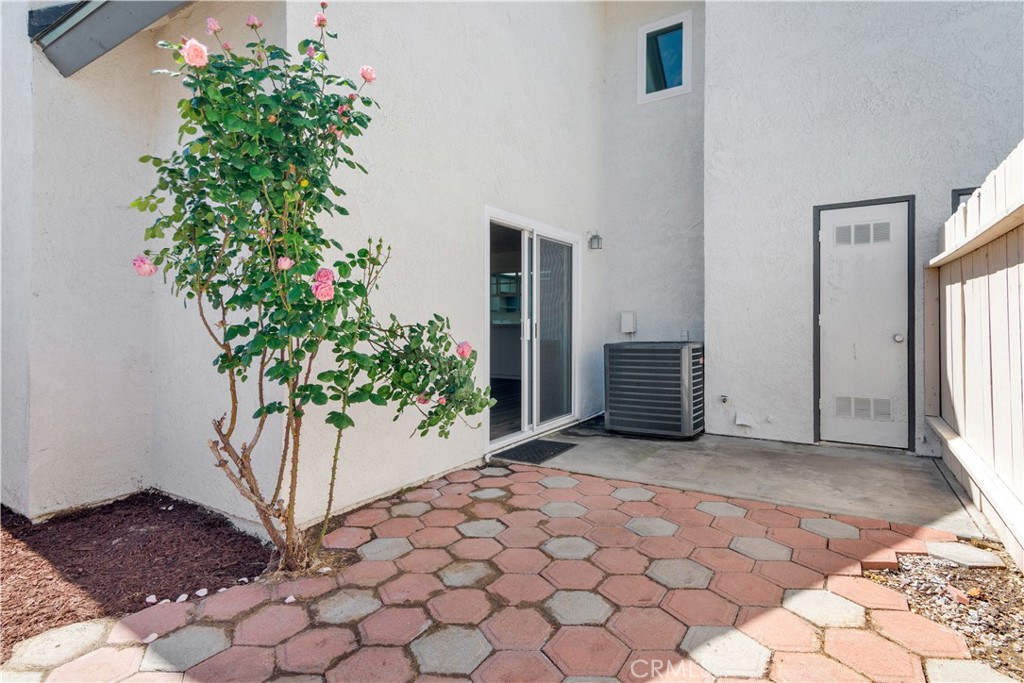 10710 El Camino Real 18