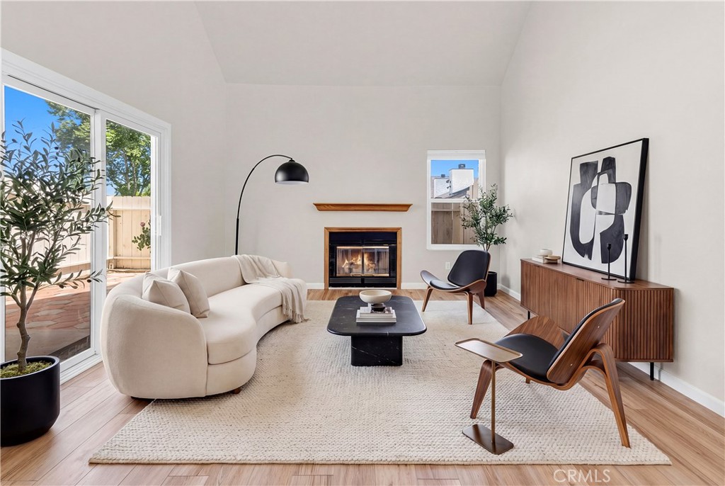 10710 El Camino Real 18