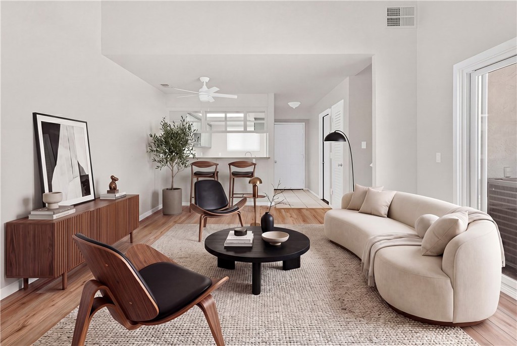 10710 El Camino Real 18