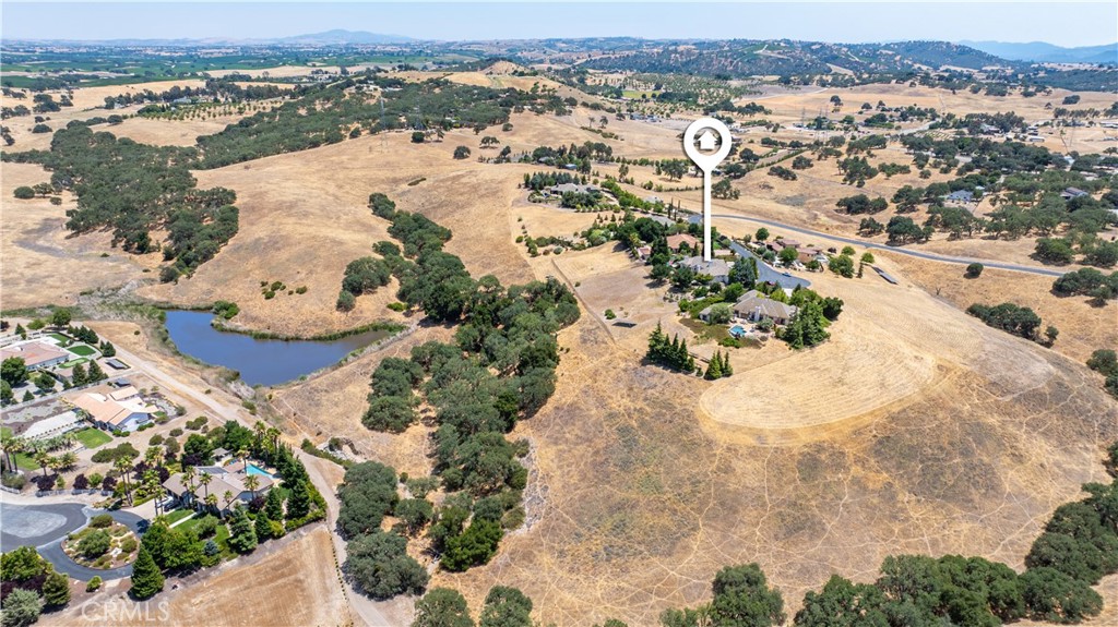 2045 Vista De La Vina