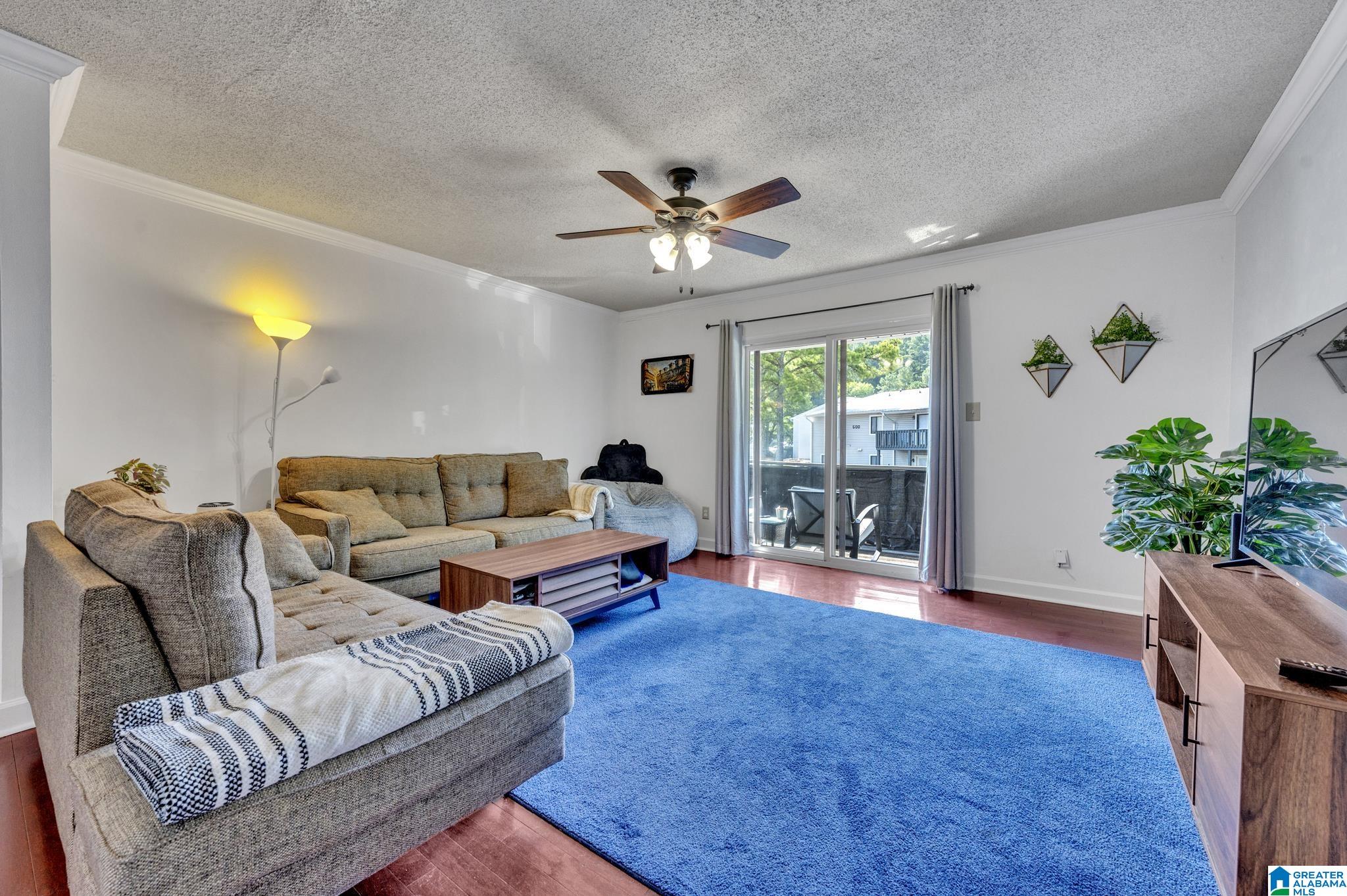 402 WOODLAND VILLAGE 402