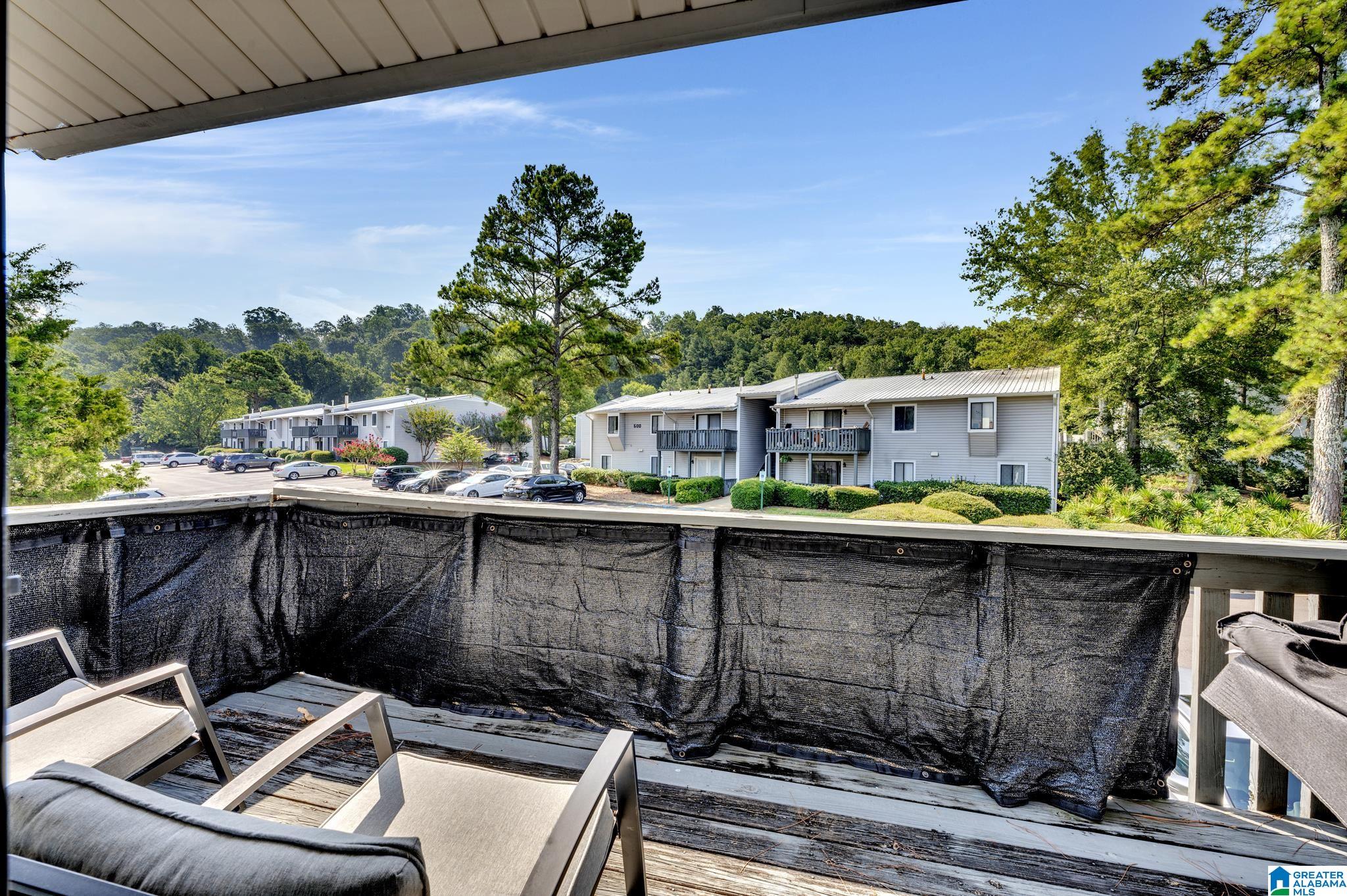 402 WOODLAND VILLAGE 402