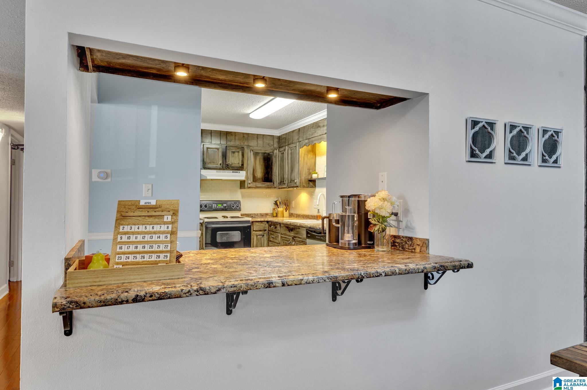 402 WOODLAND VILLAGE 402
