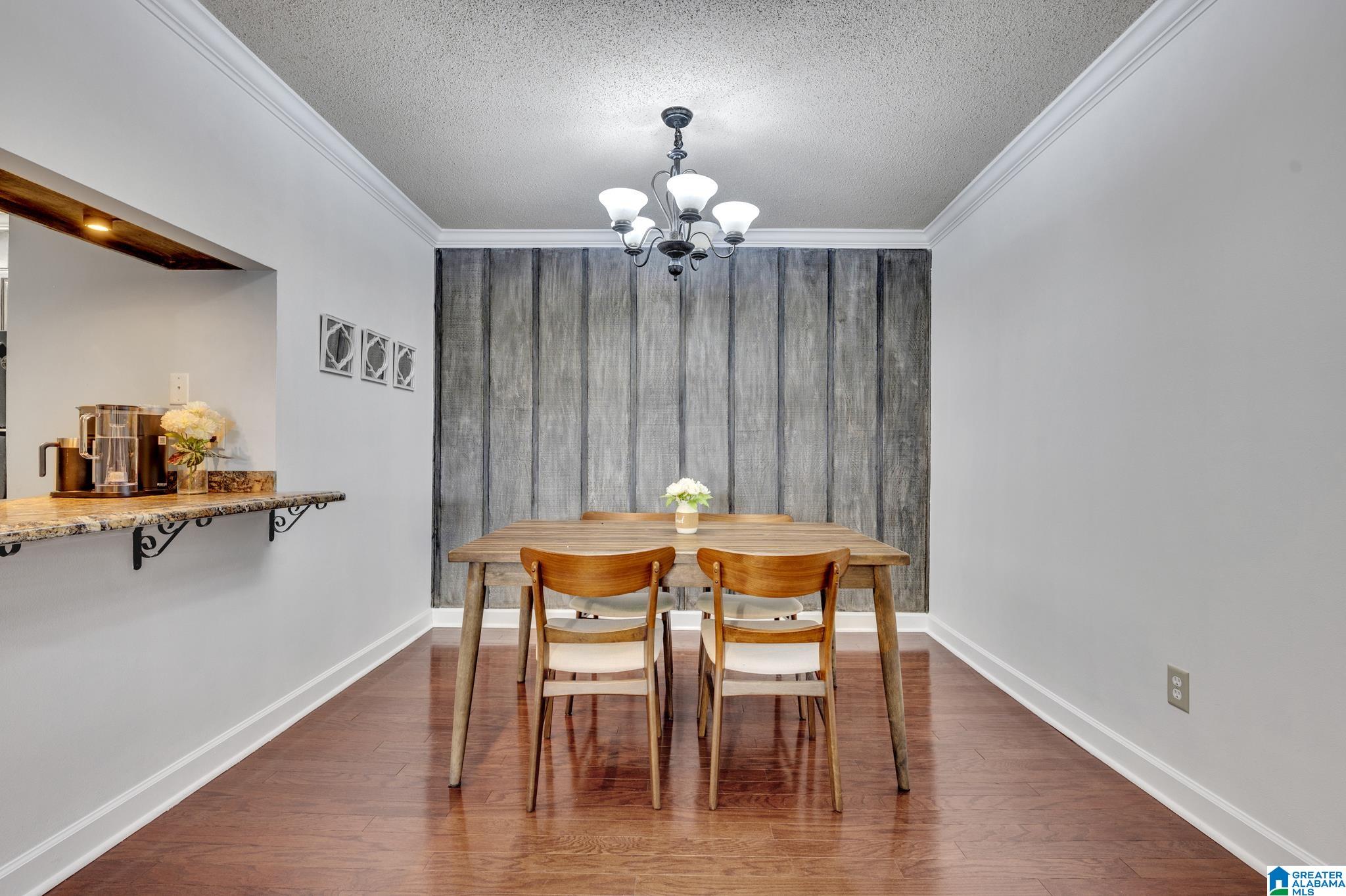 402 WOODLAND VILLAGE 402